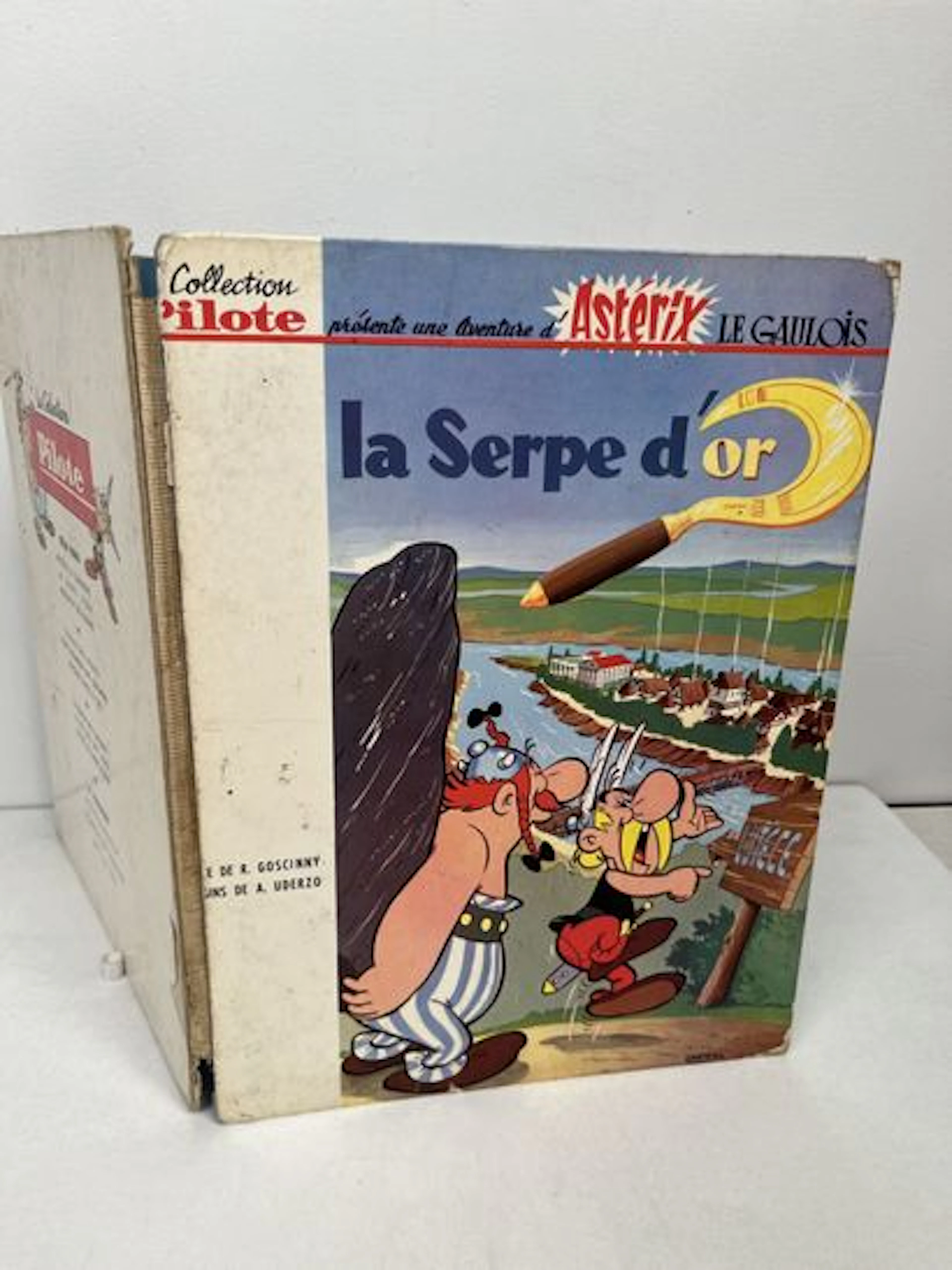 GOSCINNY (René) et UDERZO (Albert). La Serpe d'or. Astérix, - Lot 136