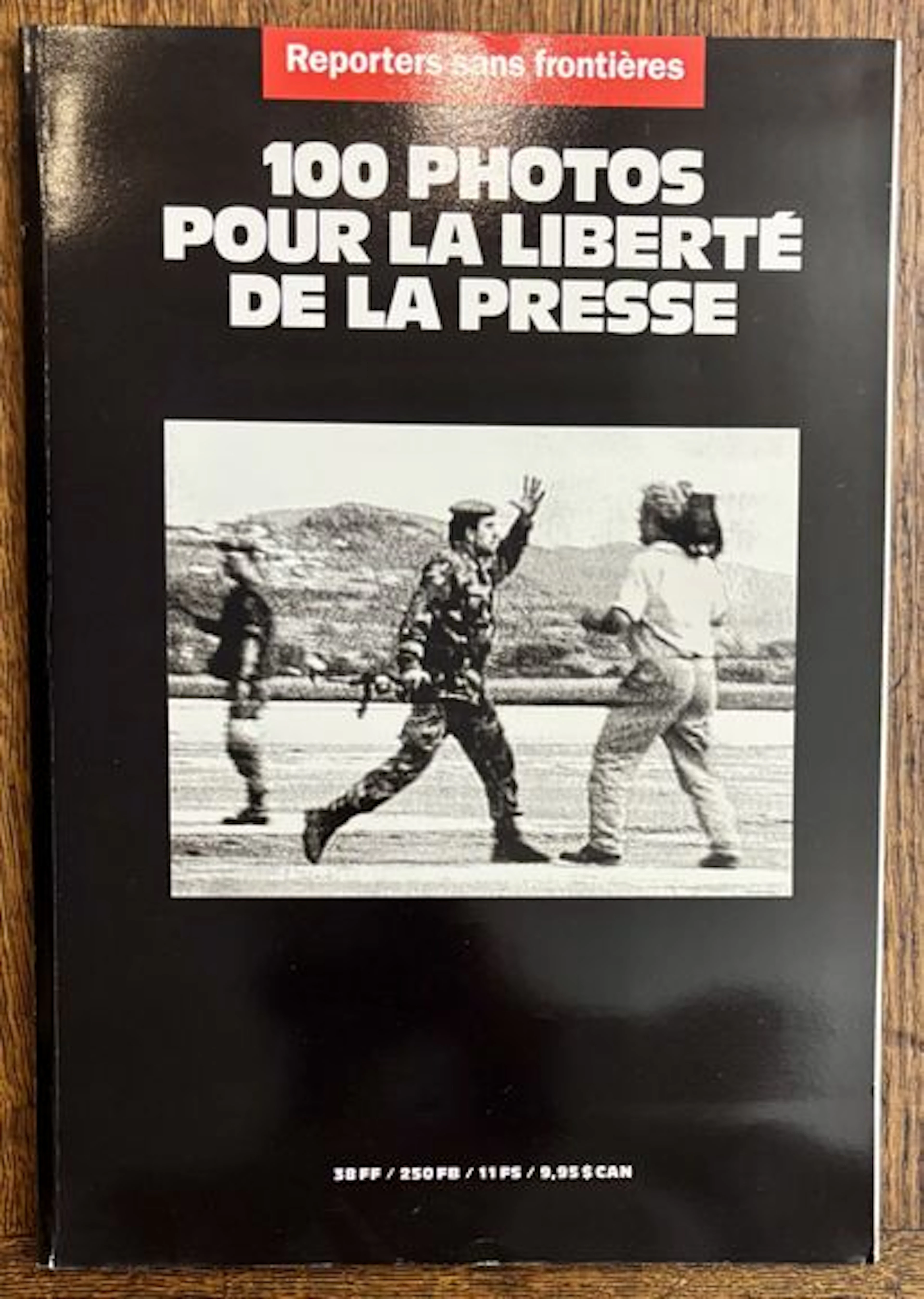 REPORTERS SANS FRONTIÈRES — 100 PHOTOS POUR LA LIBERTÉ DE LA - Lot 249