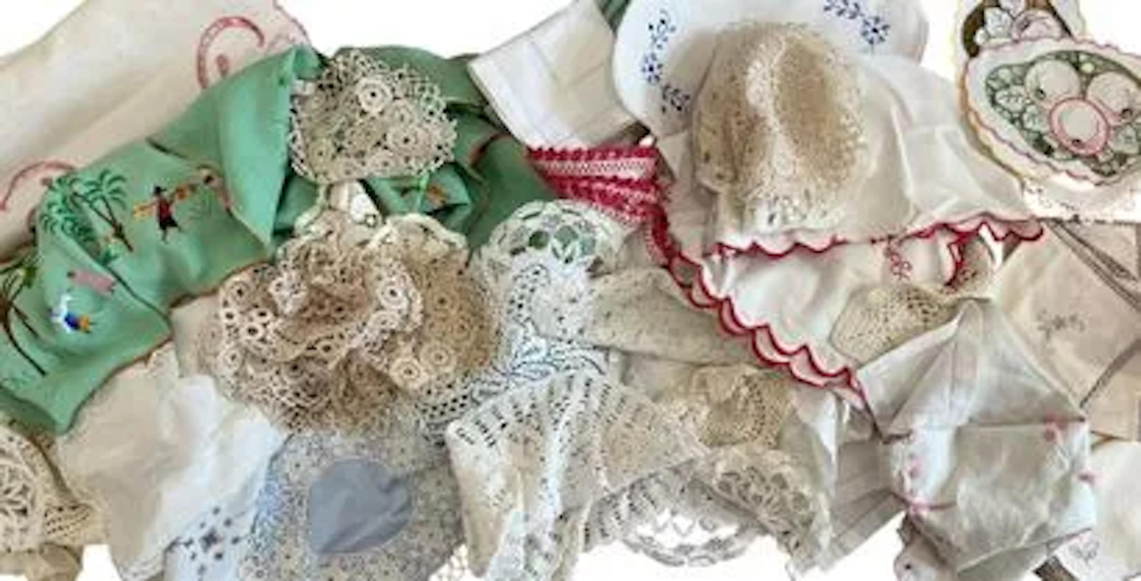 HOUSEHOLD LINEN - Lot 238