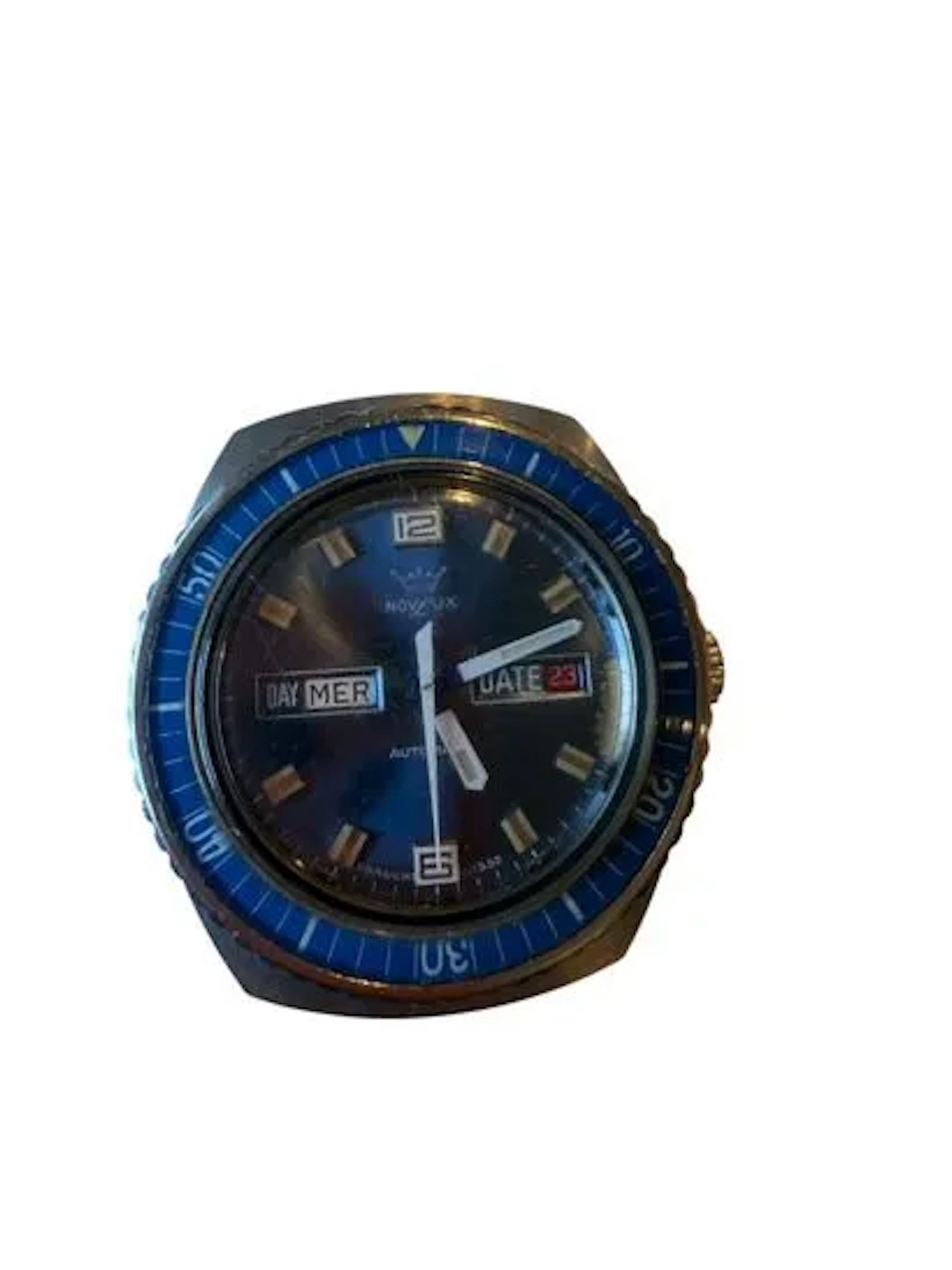 NOVELUX - Lot 362