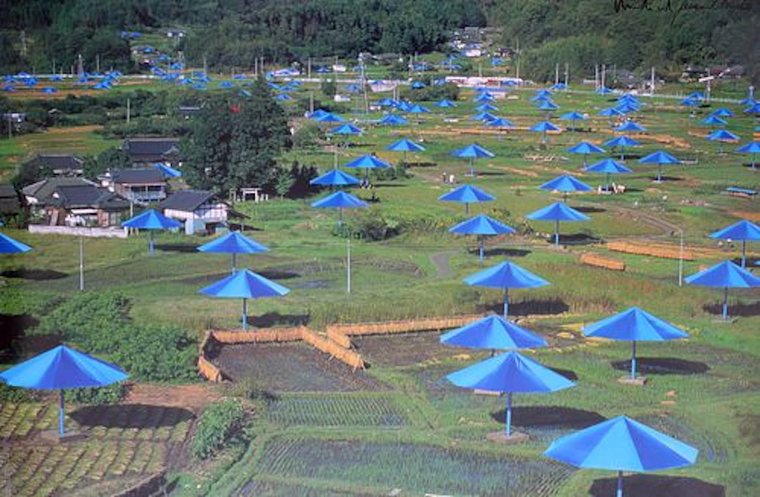 Christo - The Umbrellas, Ibaraki, Japan