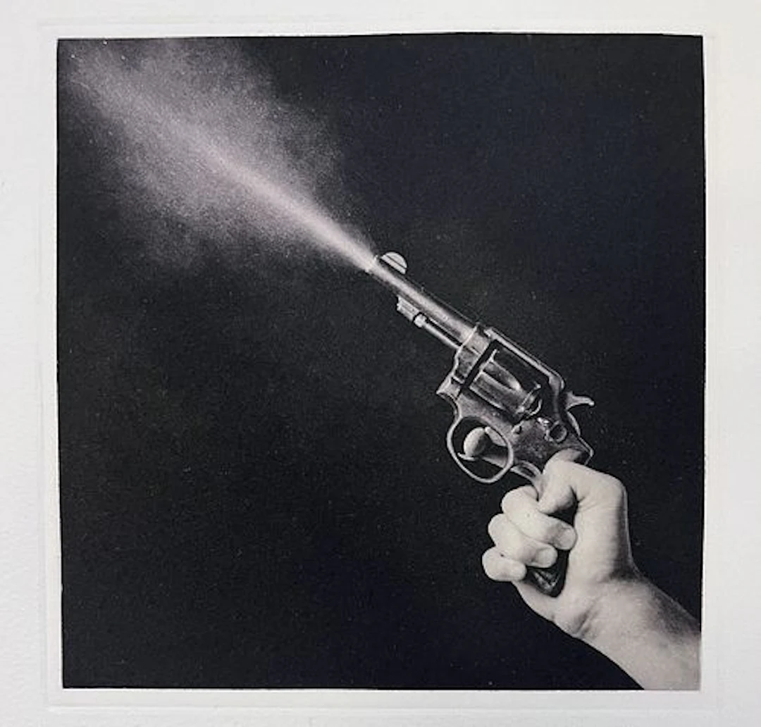 Robert Mapplethorpe - Hold you Like a Gun