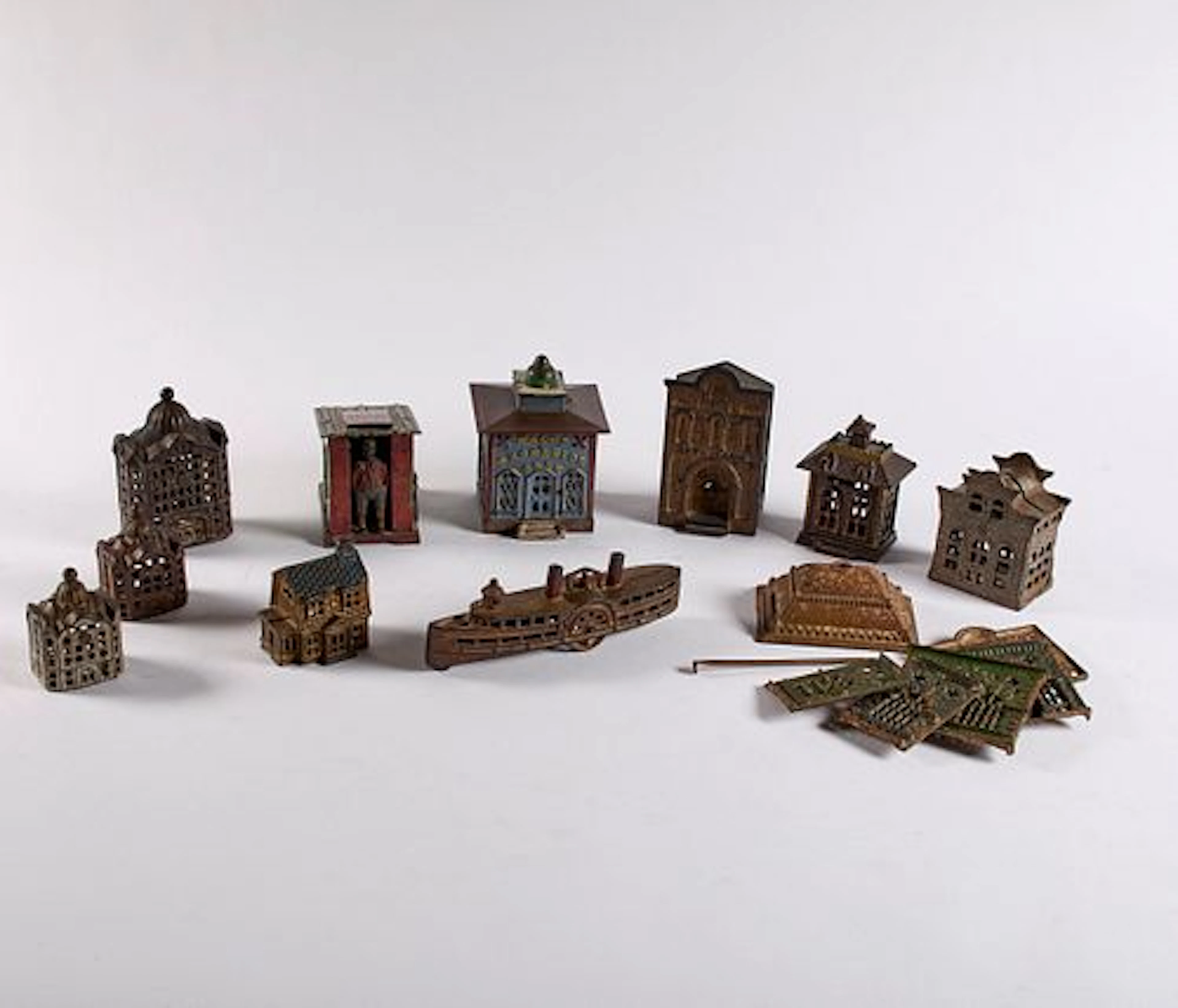Cast Iron Still & Mechanical Coin Banks