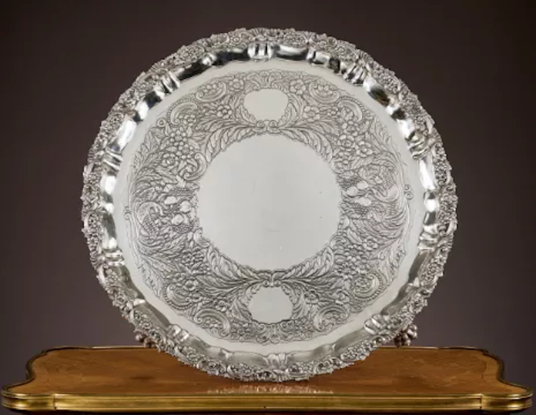 A FINE IRISH STERLING SILVER SALVER, DUBLIN, C 1829, JAMES LE BAS