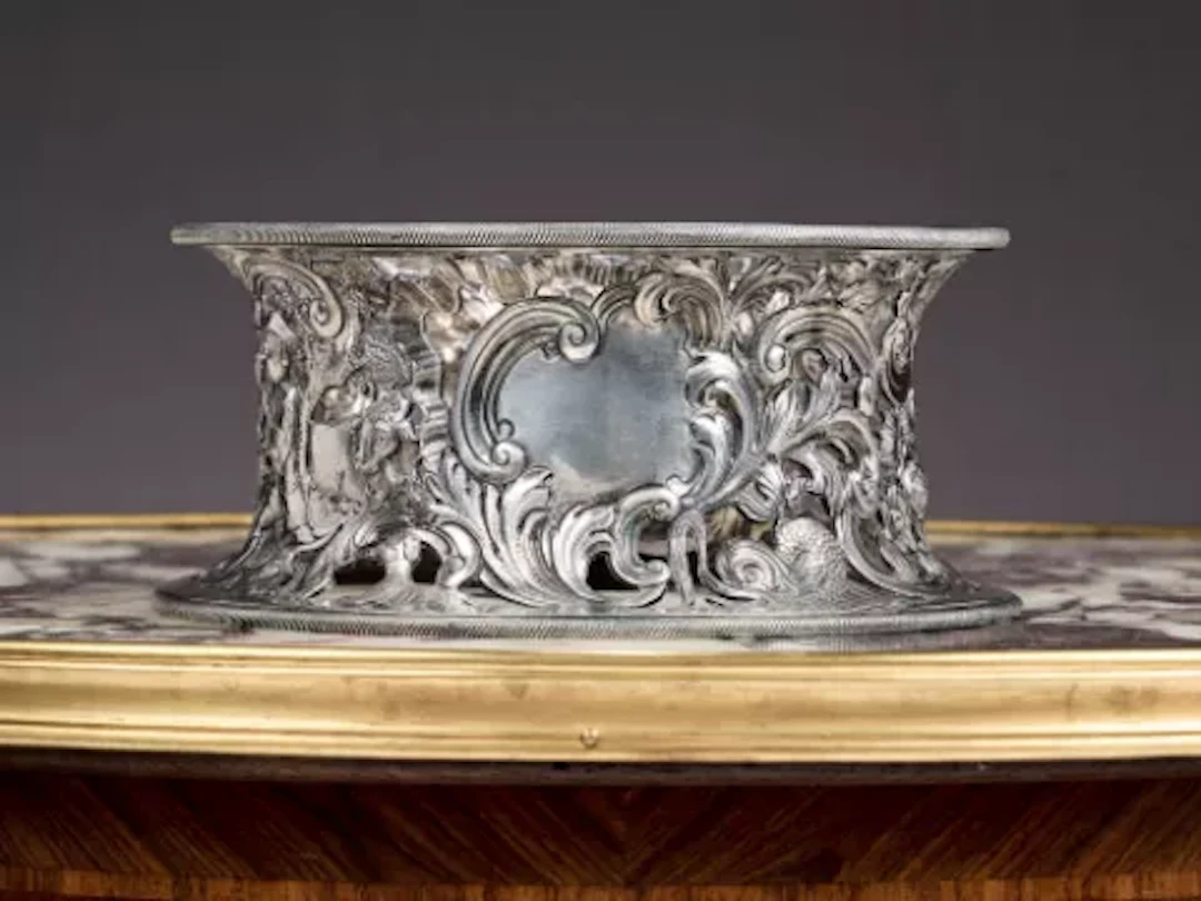 AN EDWARDIAN STERLING SILVER DISH RING, LONDON, C. 1905