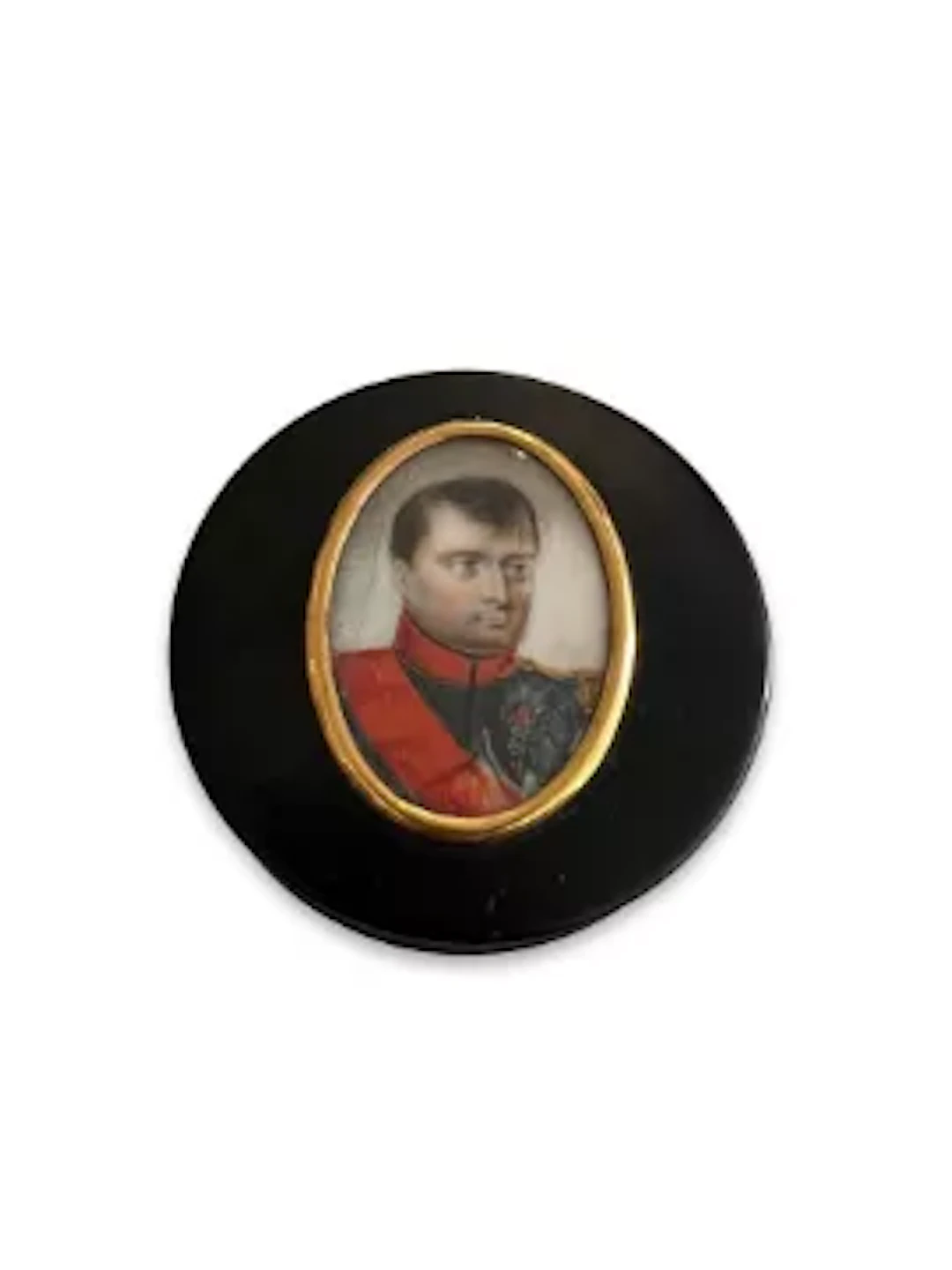 AN EARLY 19TH CENTURY TORTOISESHELL BOX DEPICTING A PORTRAIT OF NAPOLEON