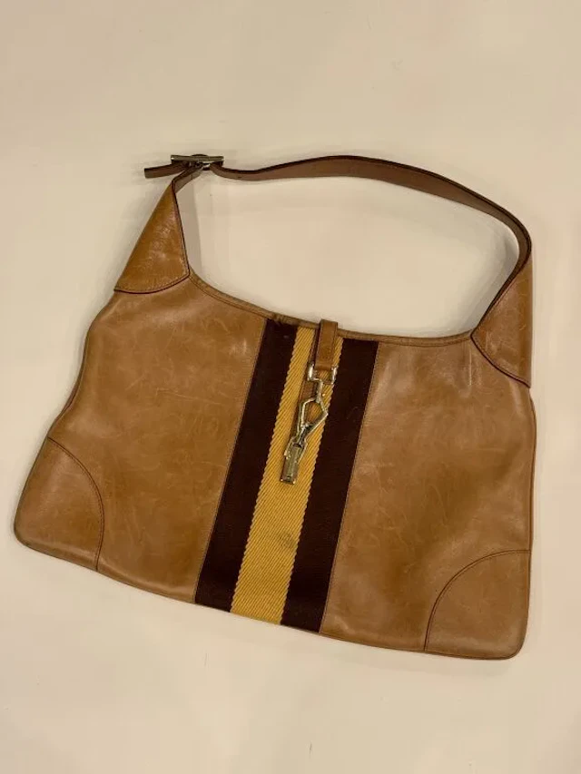 GUCCI (Made in Italy) "Jackie" handbag in camel leather with a central