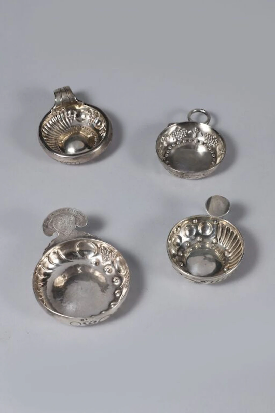 Set of three 925/1000 silver wine tasters, stamped with the Minerva