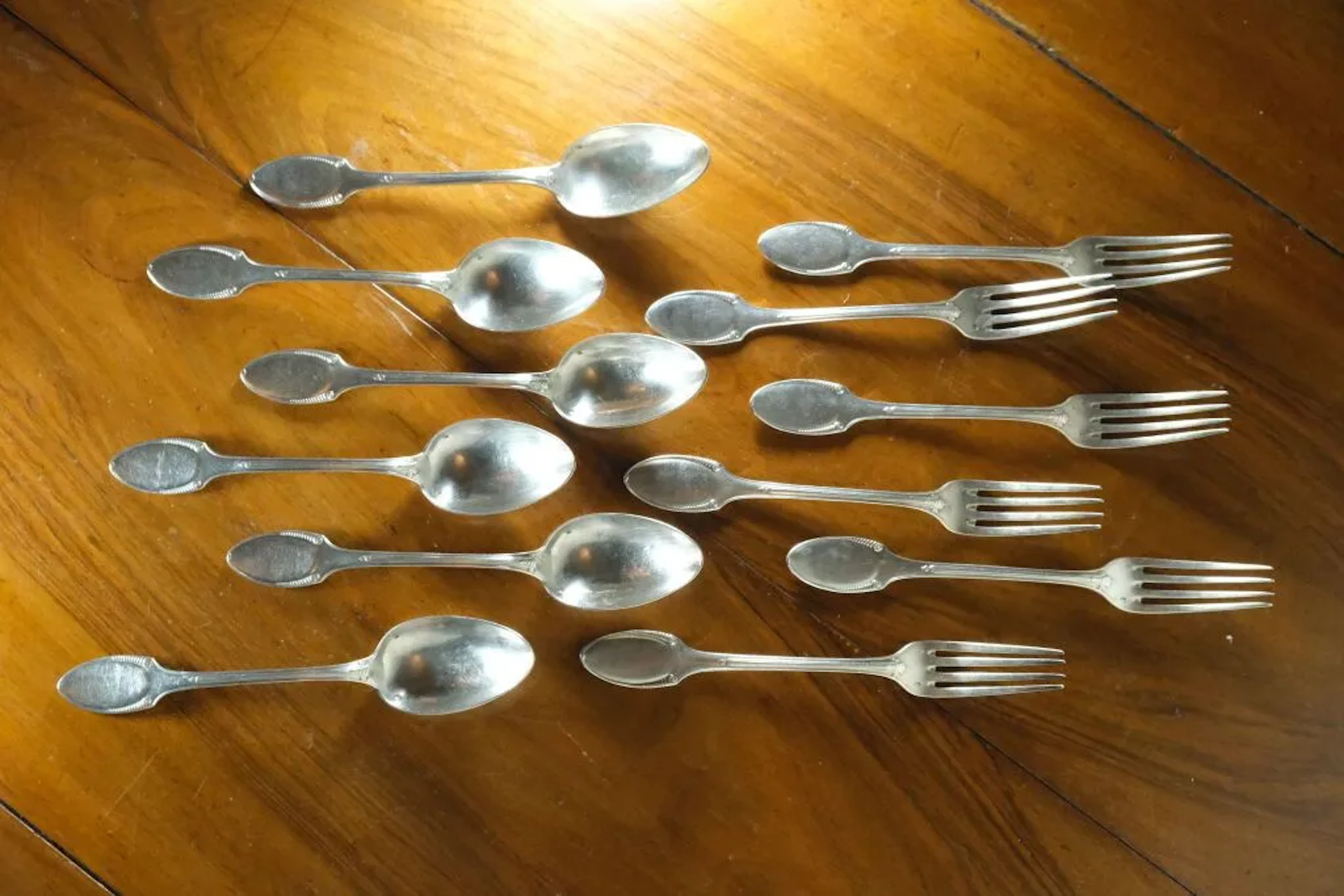 Set of 6 pieces of 925‰ silver cutlery, marked AD. Minerva hallmark