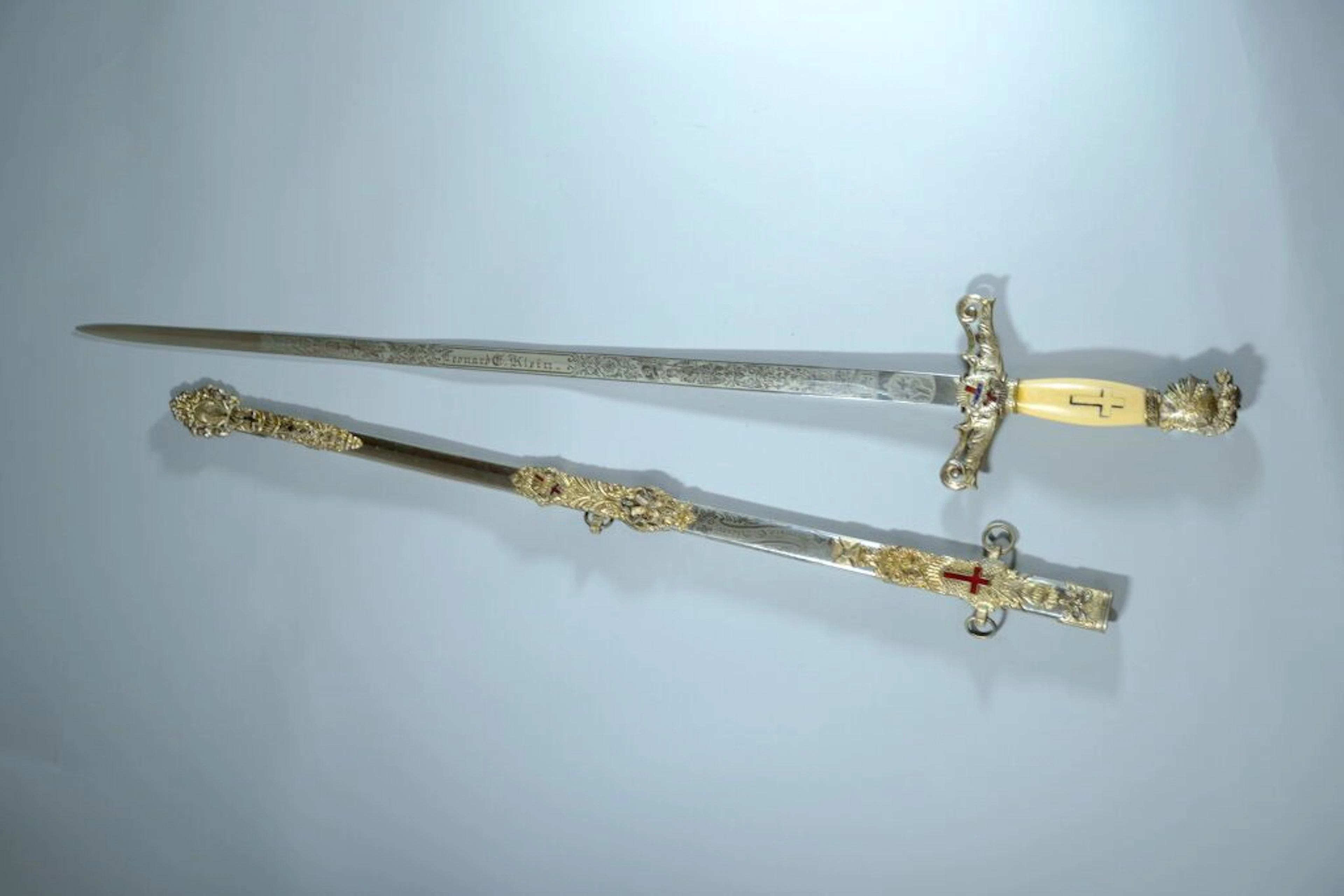 Freemason sword of the "Knights Templar" with a silver plated scabbard