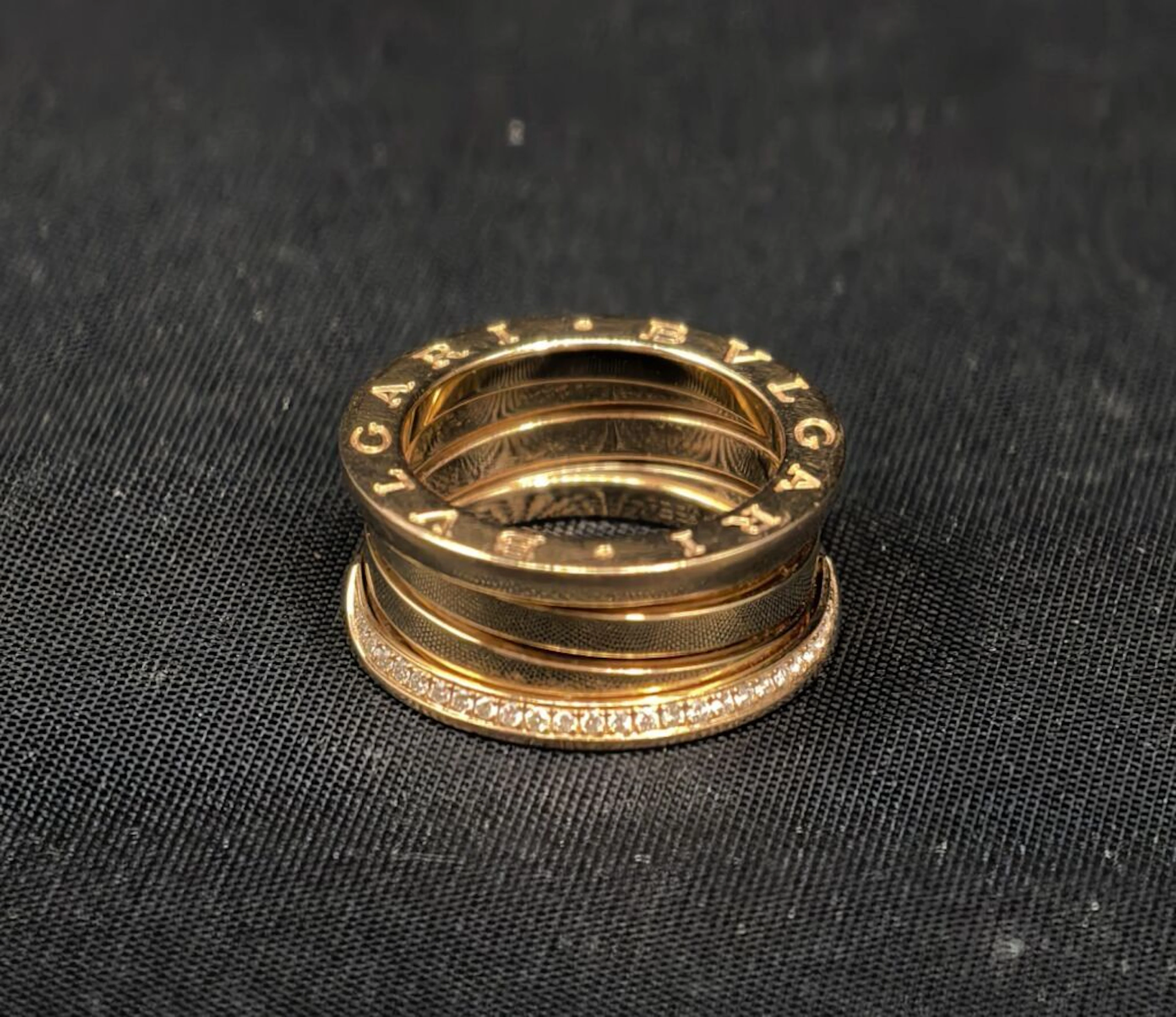 * BULGARI. Model B Zero. 750-thousandths rose gold (4N) ring with