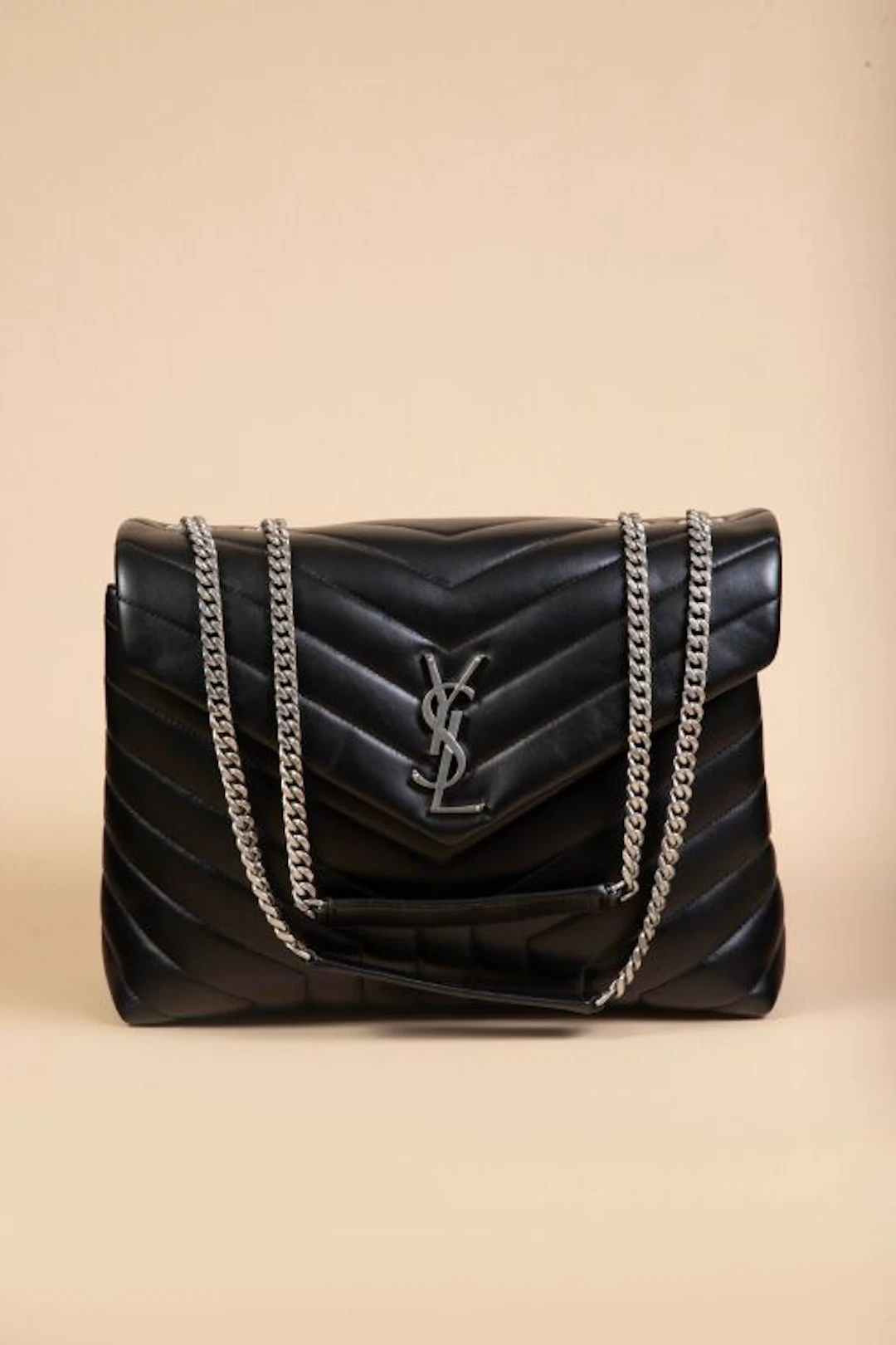 SAINT LAURENT Paris. Large Loulou bag, made of black Taurus leather