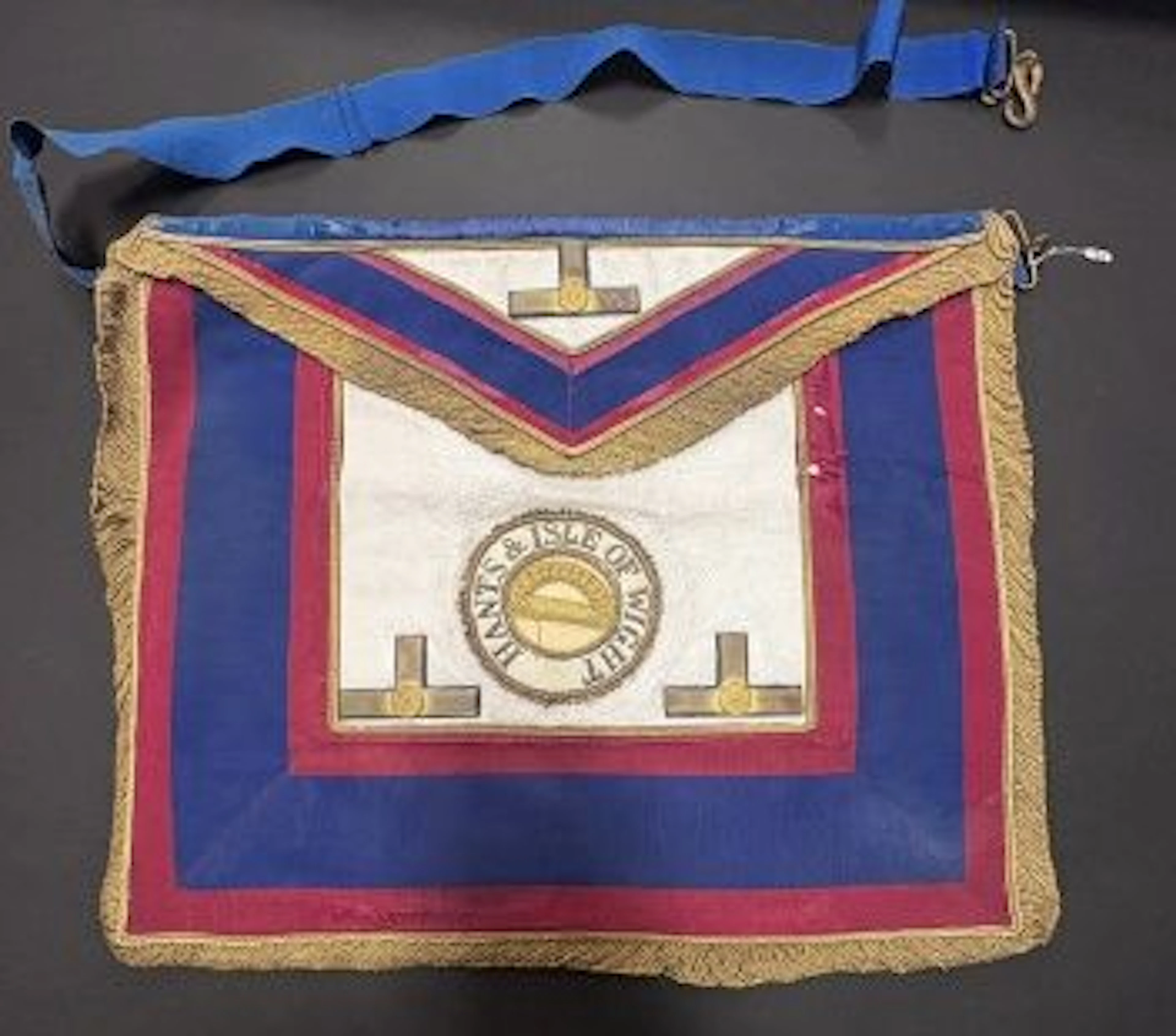 Masonic apron, G.L. Mark of the Venerable Master "Hants & Isle of