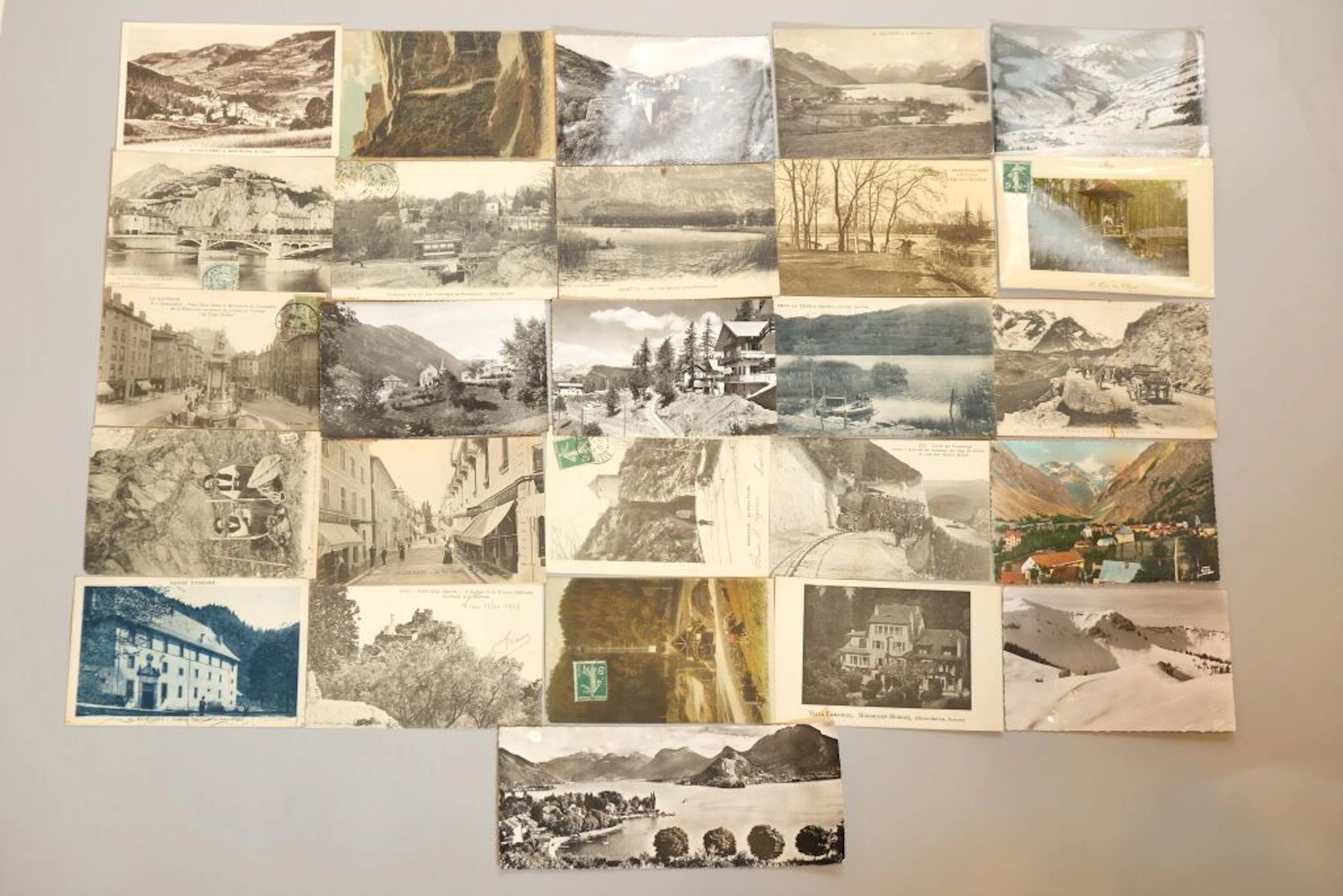 POSTCARDS - Mountains. Set of approximately 30 postcards. LANDSCAPE