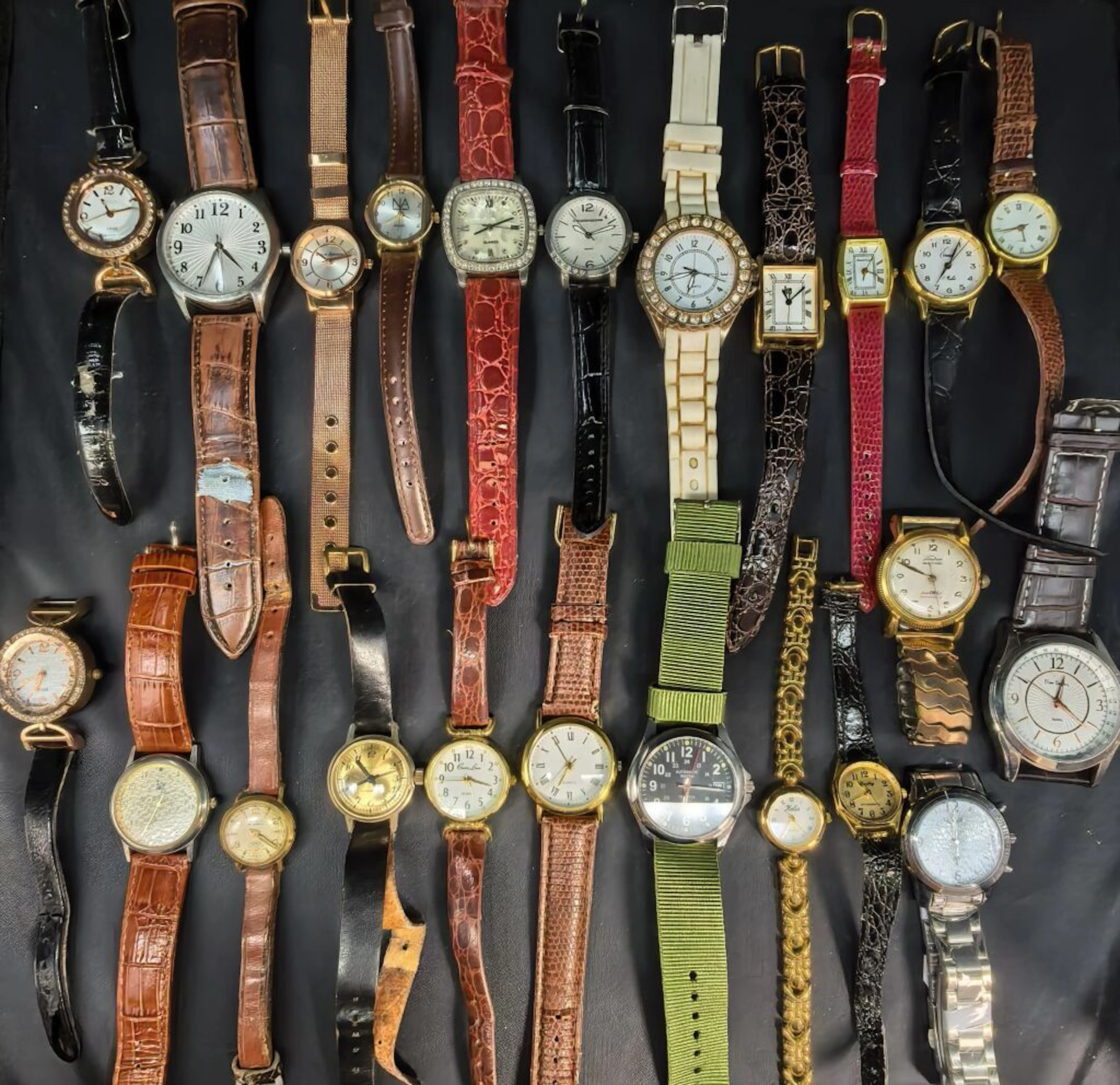 Large selection of automatic and quartz fashion watches and other items