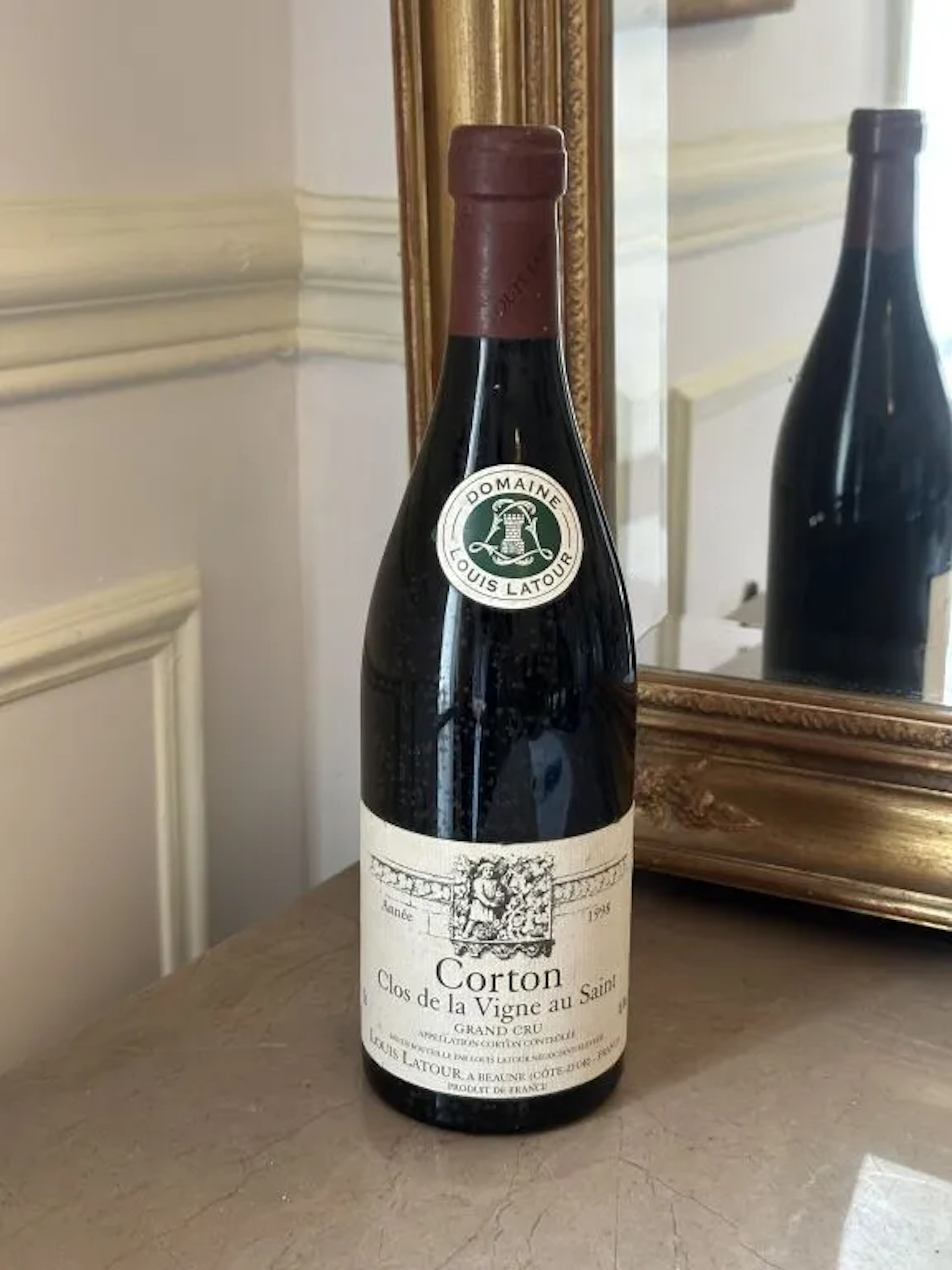 CORTON Clos de la Vigne, Saint Grand Cru 1998 - Domaine Louis Latour.