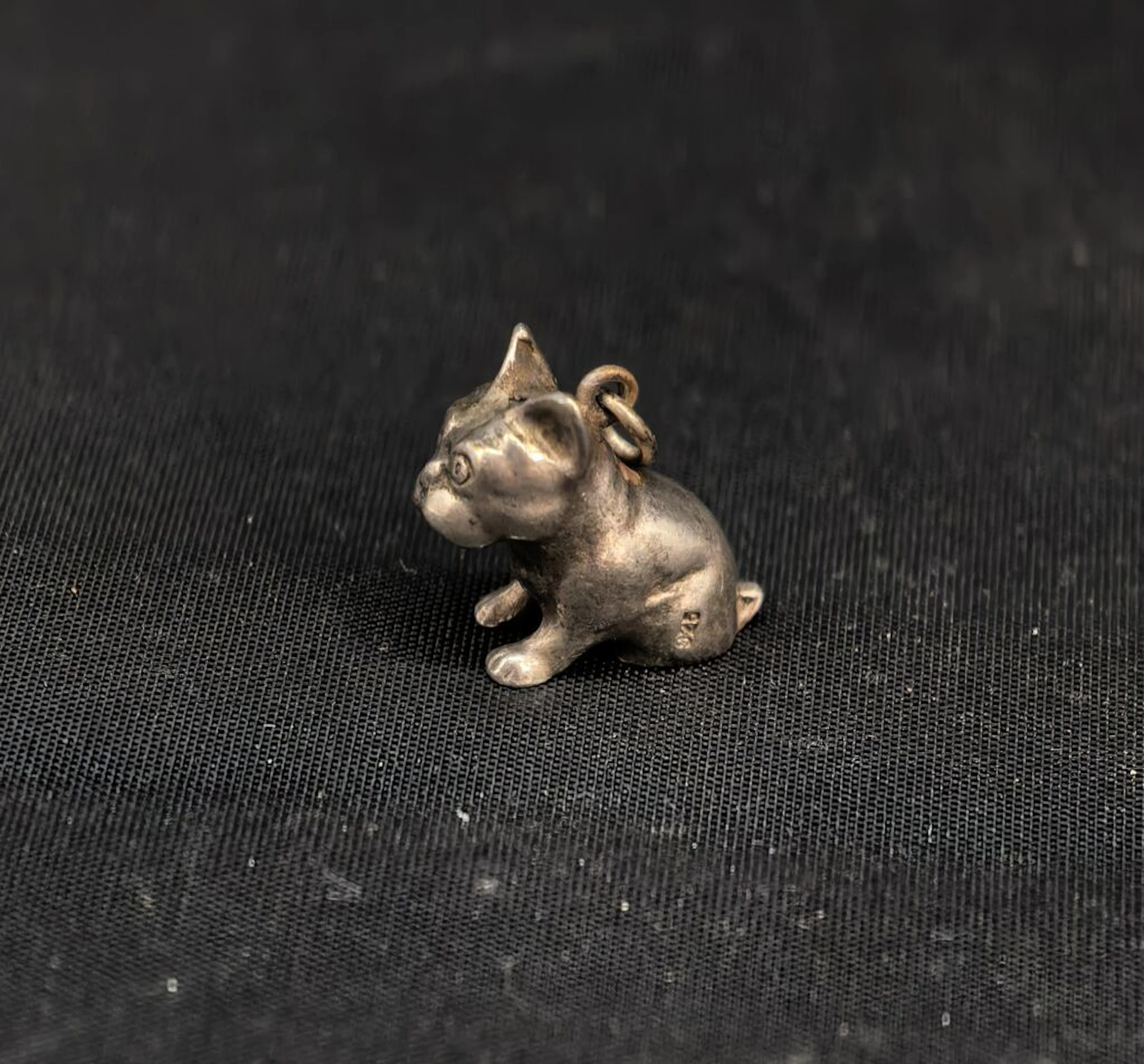 Pendant featuring an adorable little Yinche made of 800‰ silver, resembling