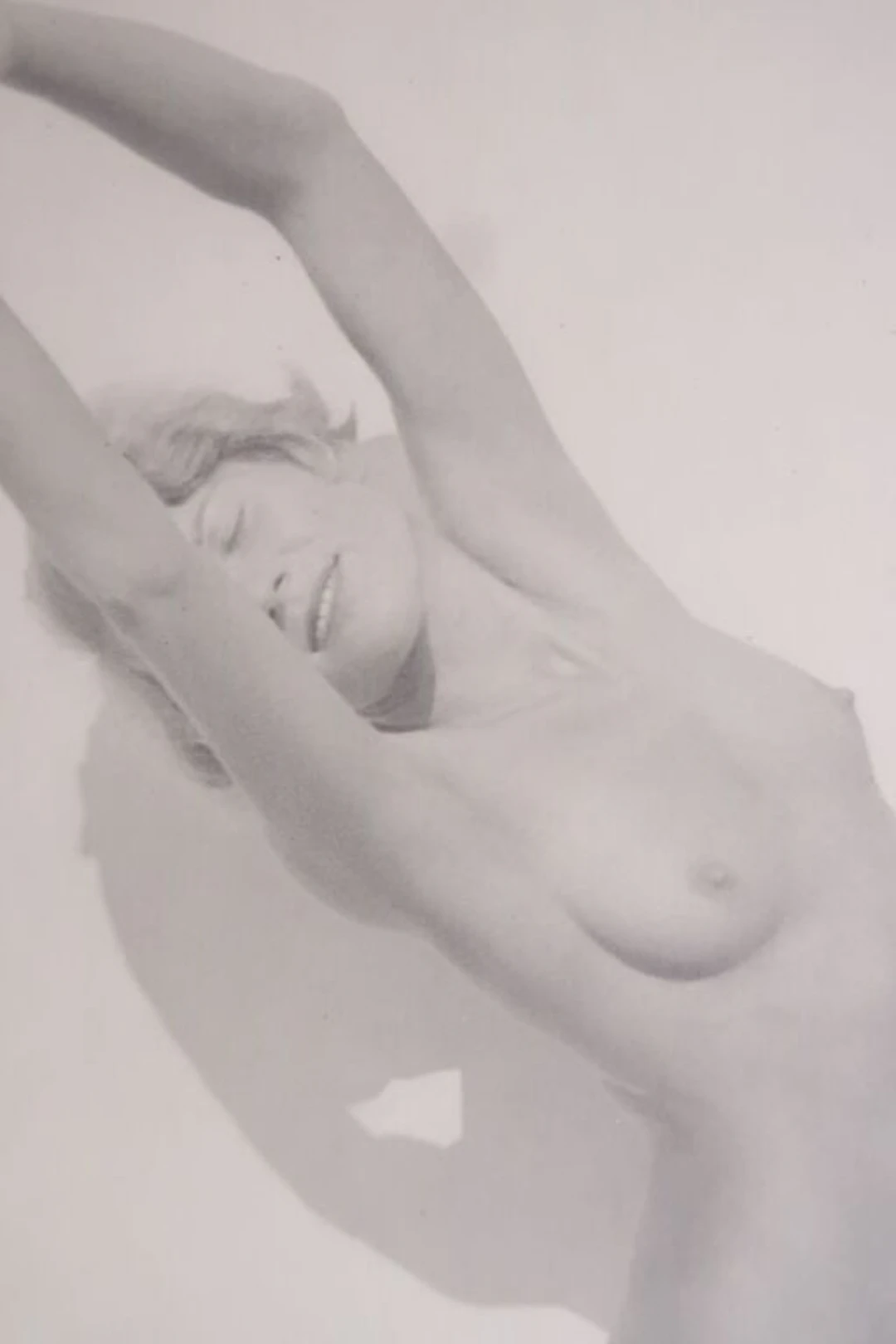 ROMAINS, Jules, and VERNEUIL, Maurice Pillard. Images of a Woman.