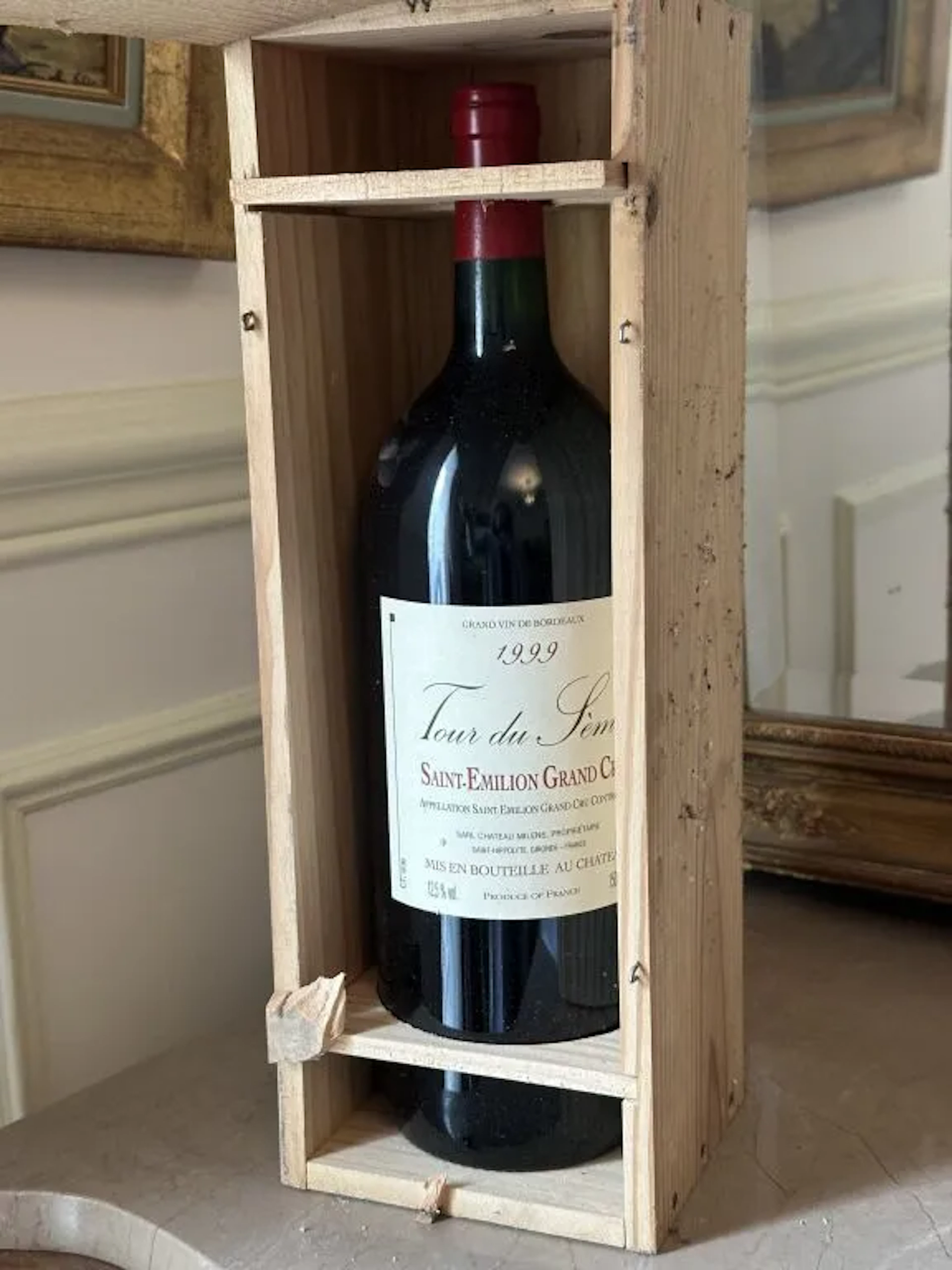 SAINT-EMILION Grand Cru 1999 - Domaine Tour du Seme. Level between
