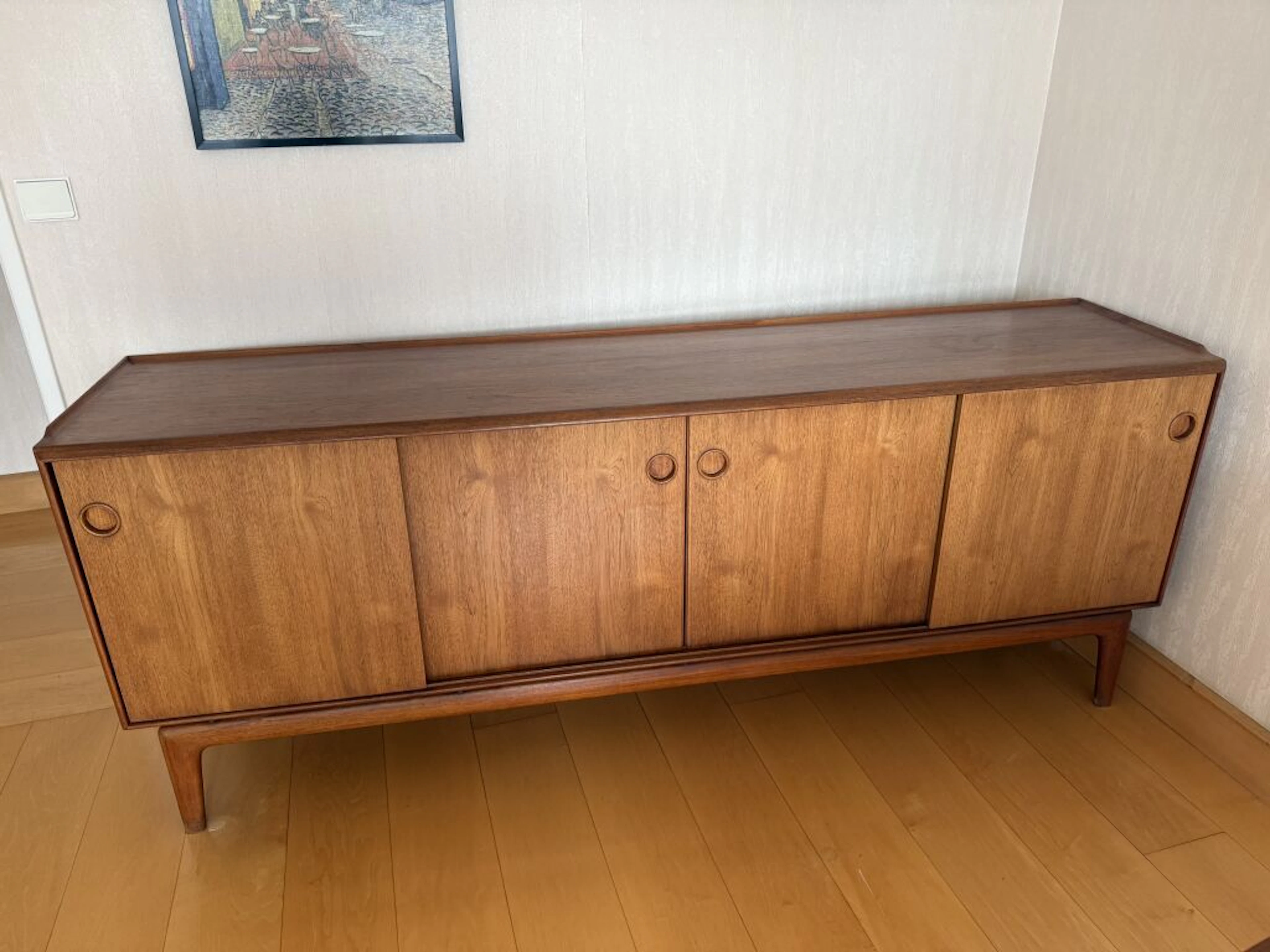 Arne HOVMAND-OLSEN (1919–1989). Rectangular teak sideboard, Mogens-Kold