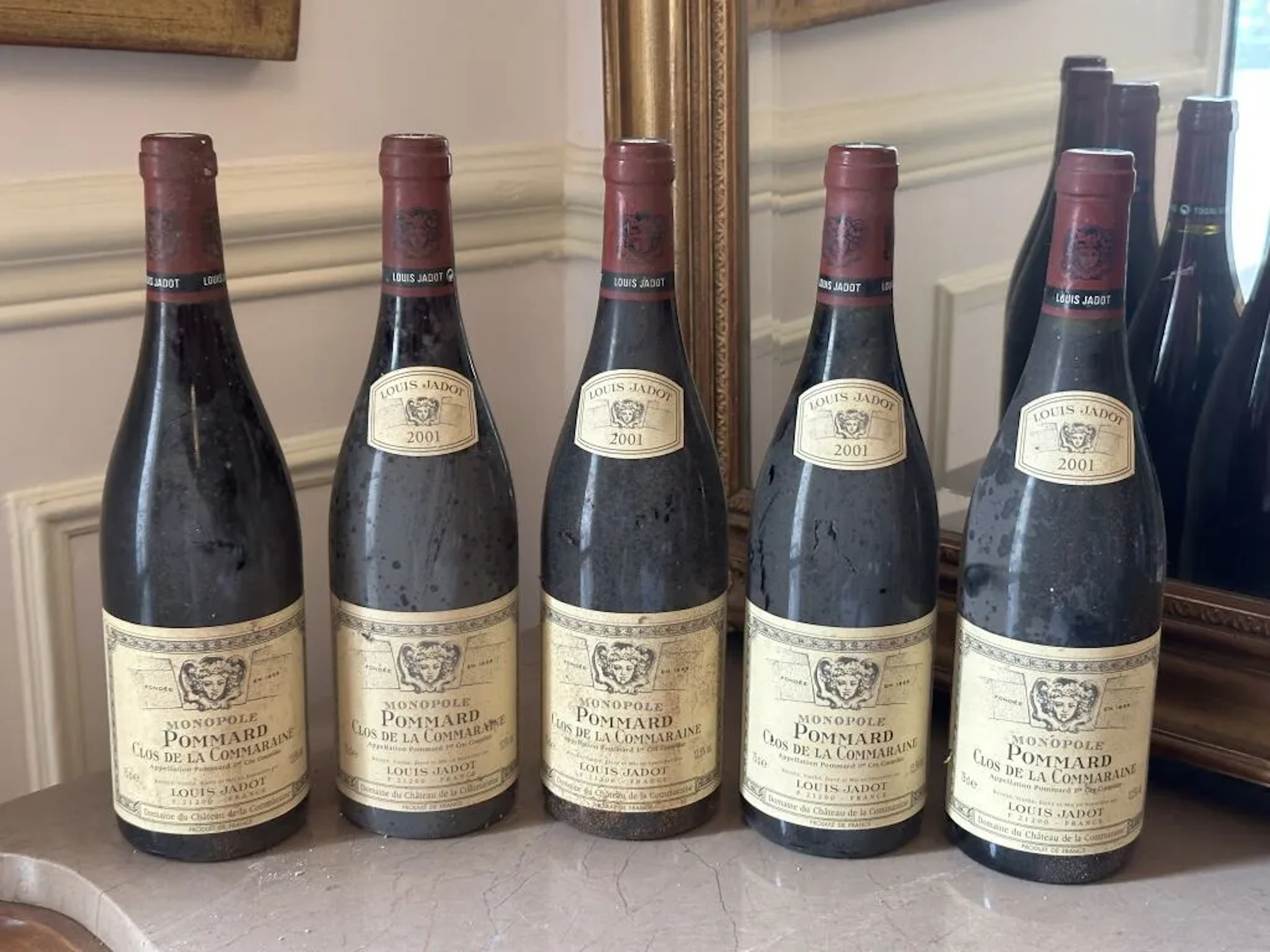 POMMARD 1er Cru "Clos de la Commaraine" 2001 - Domaine Louis Jadot.