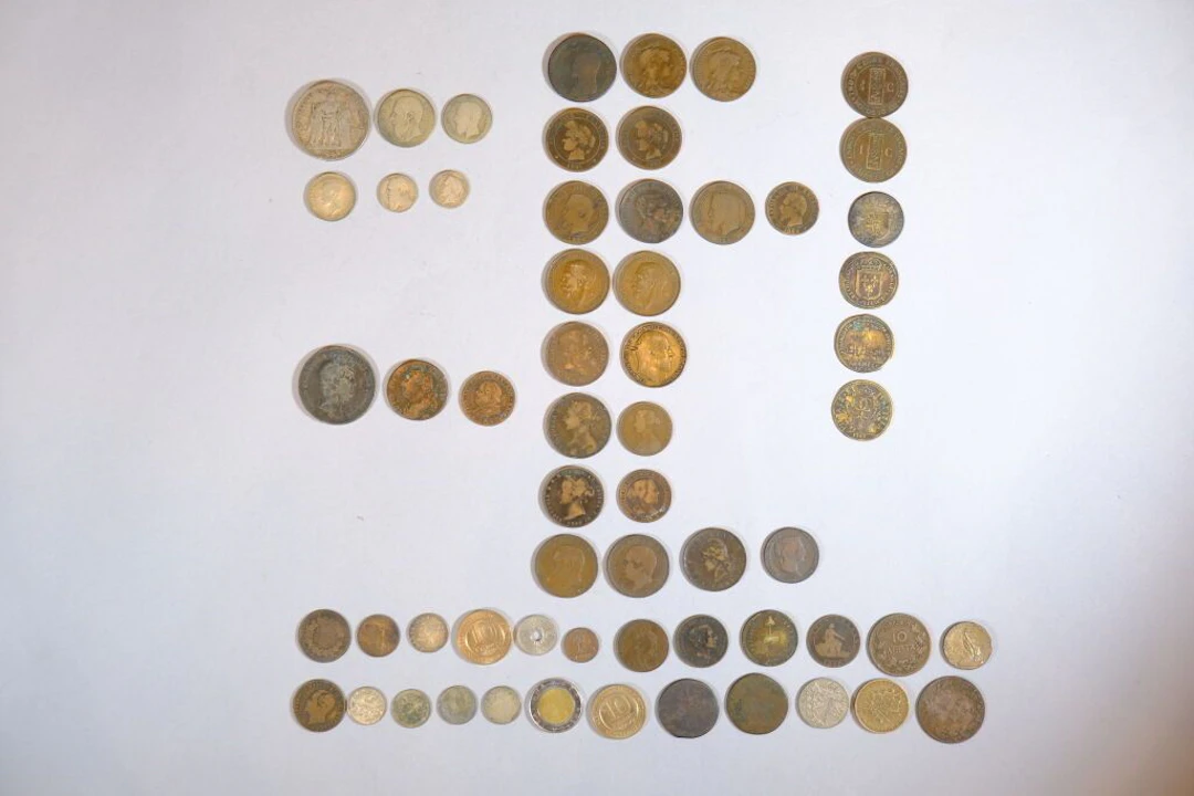 Set of coins including: [FRANCE] - 1 x 5 FRANCS Hercules, 900/1000