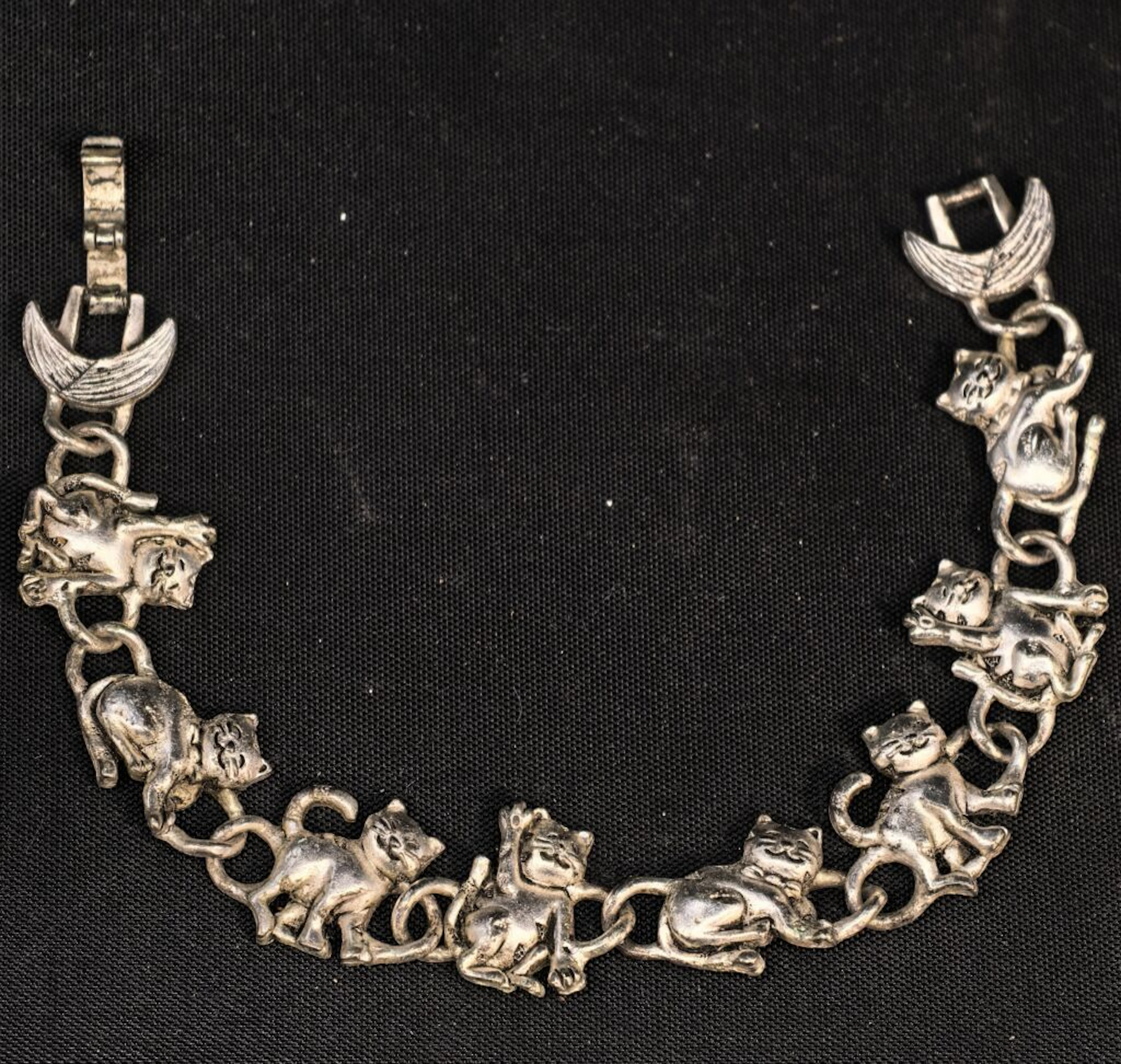 At first glance, this metal bracelet doesn't seem like much, but it's