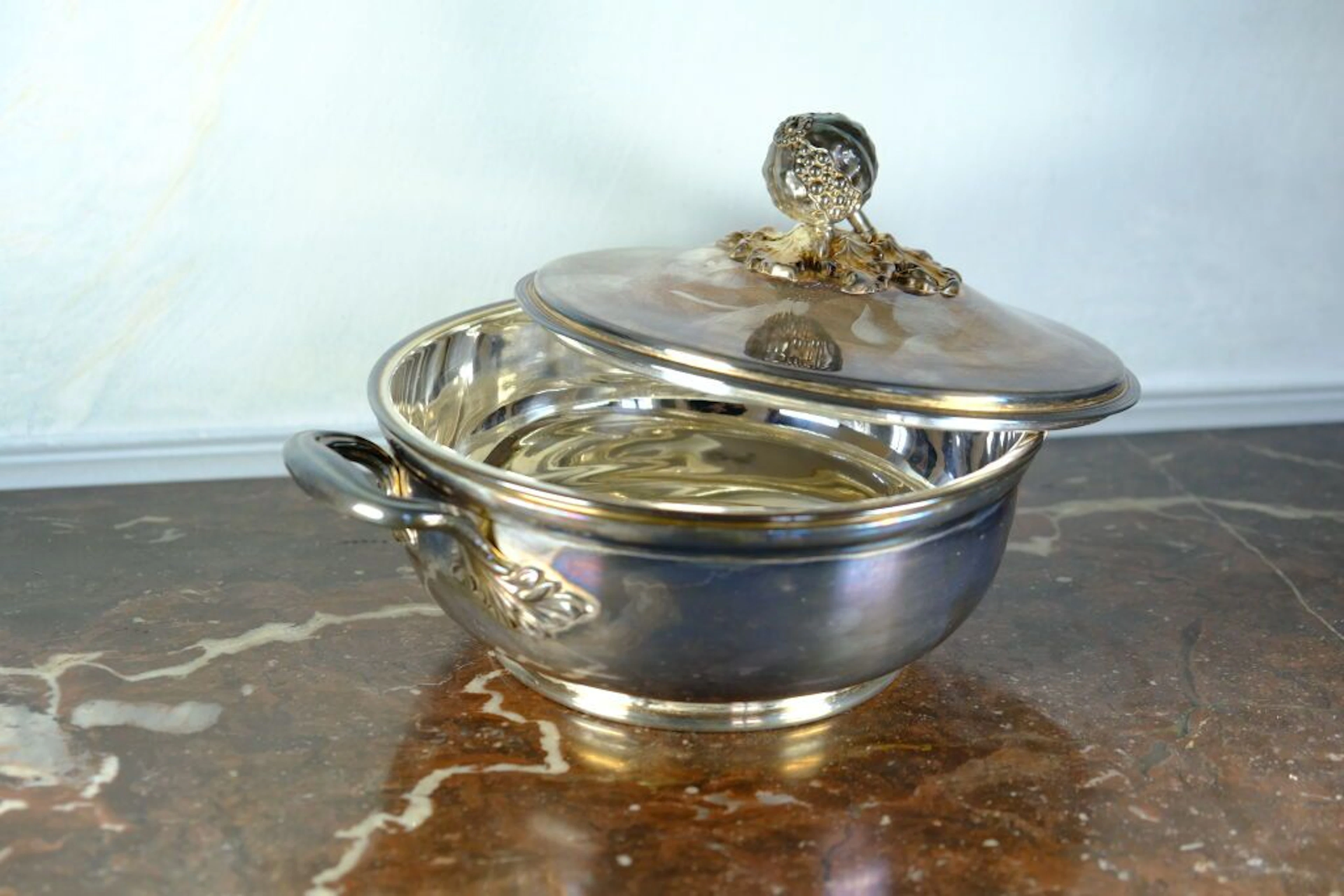 Silver plated metal covered vegetable dish, "fretel" decorated with