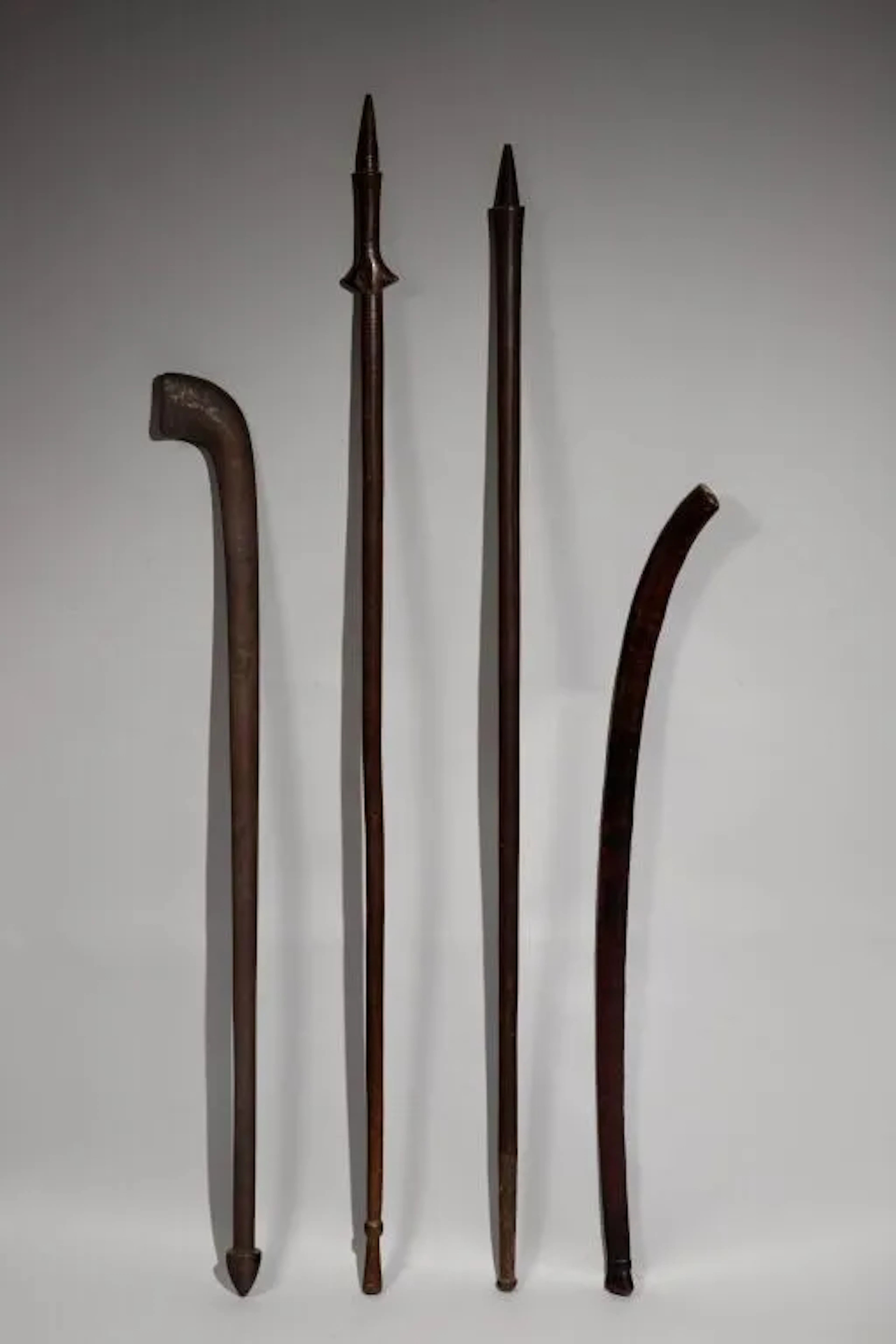 Sternum piercing. Vanuatu Archipelago, 19th century. H: 124 cm.