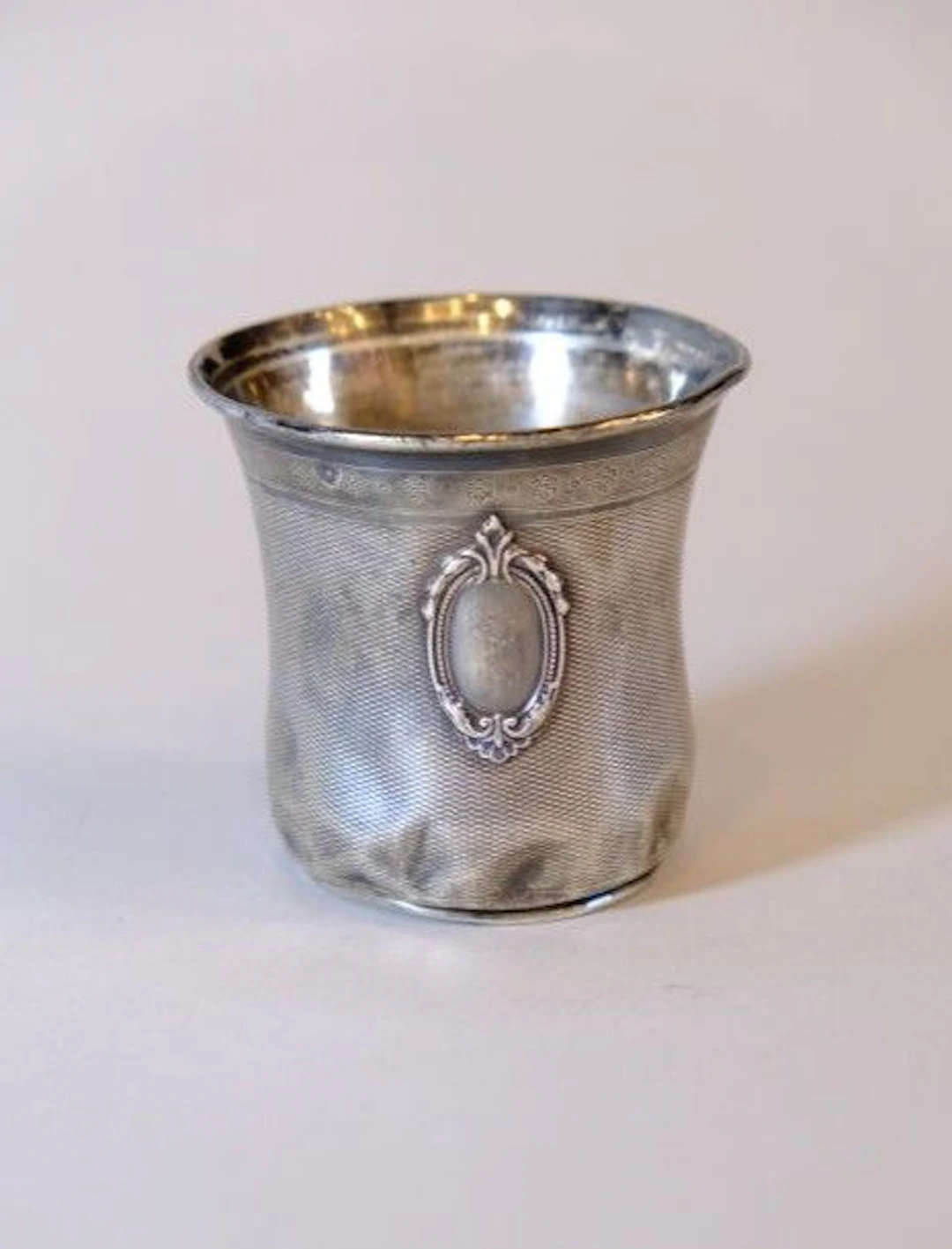 925/1000 silver goblet, Minerva hallmark (1st title) decorated with