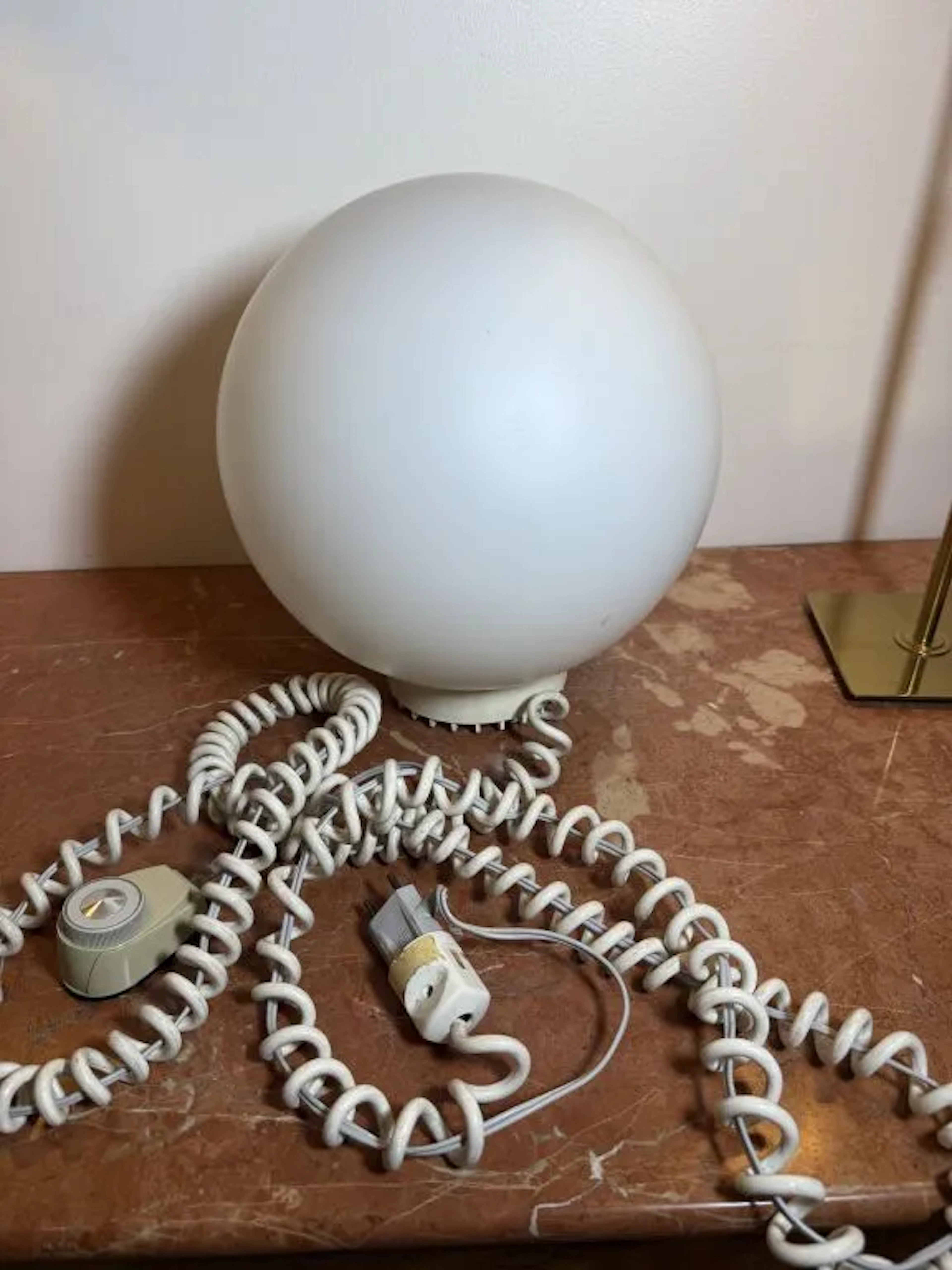 Frosted glass and white-lacquered metal table lamp, featuring an Arnould-designe