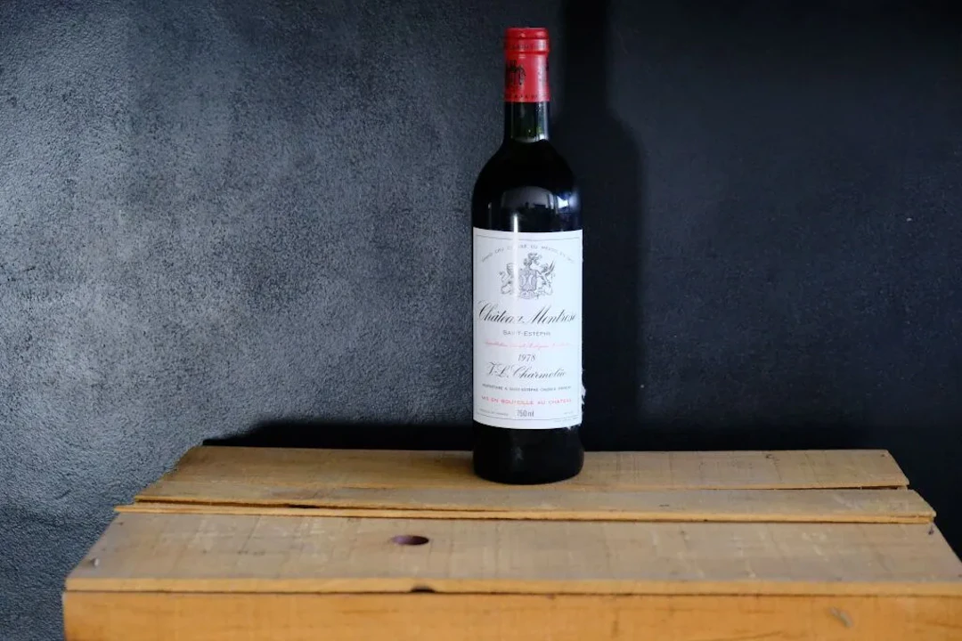 Château Montrose - Domaine Jean-Louis Charmolüe - Saint-Estèphe Grand