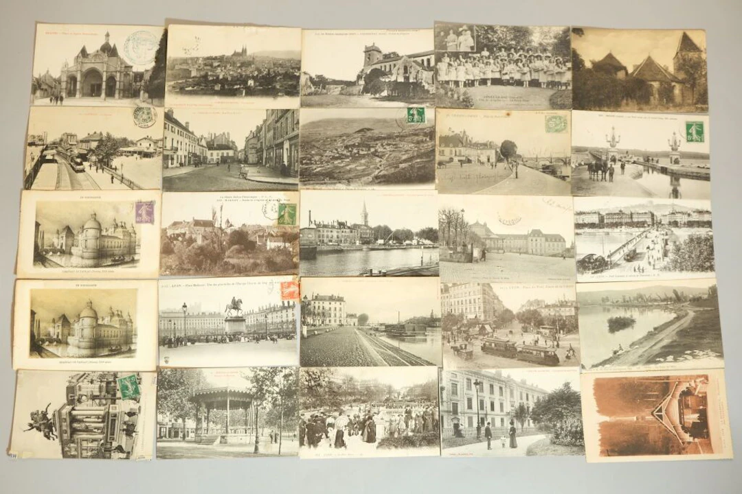 POSTCARDS - RIVER FLOODS Set of approximately 20 postcards. POSTCARDS: