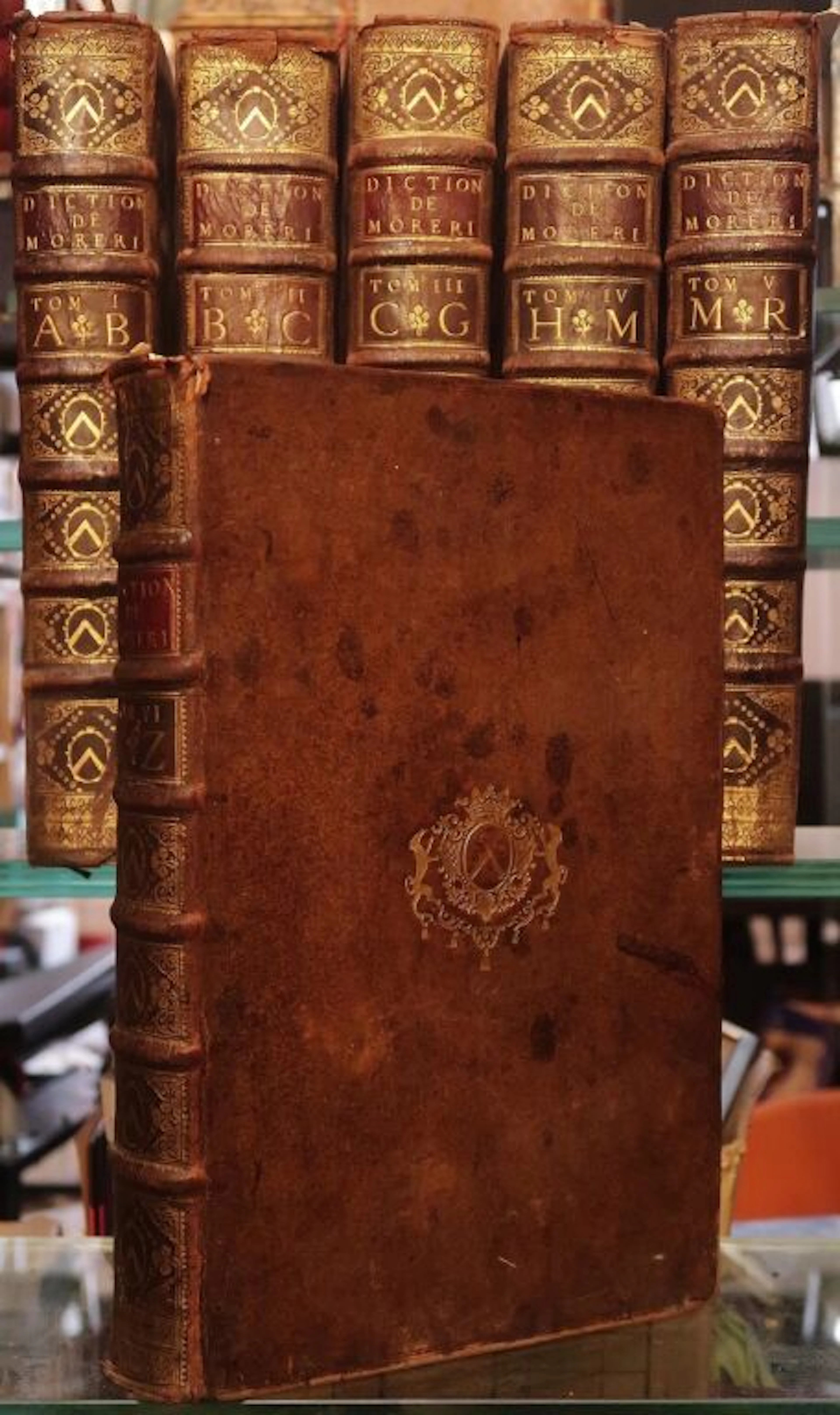 MORERI, Louis. *Le Grand dictionnaire historique*. Paris, Jean-Baptiste