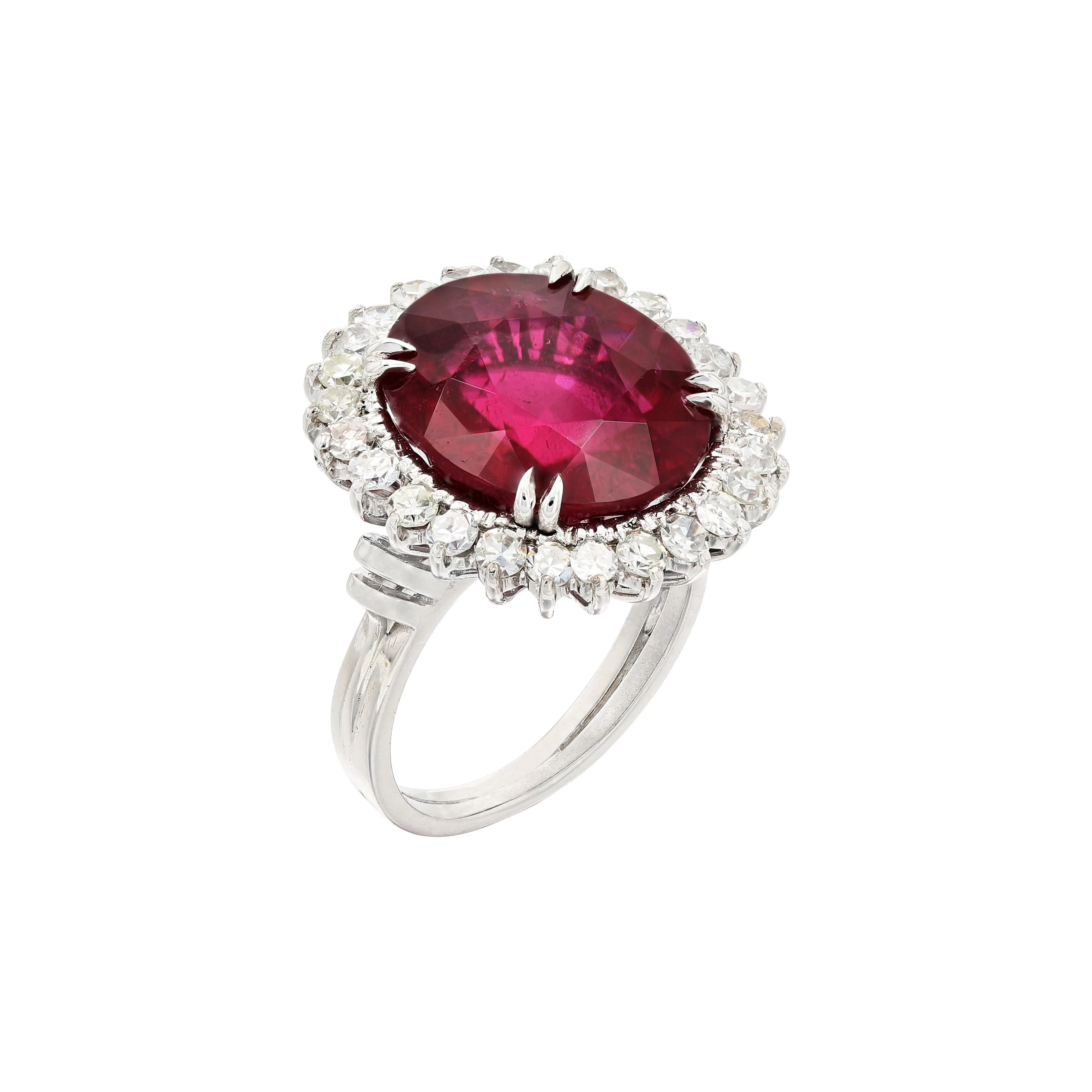 Bague rubellite et diamants | Rubellite and diamond ring
