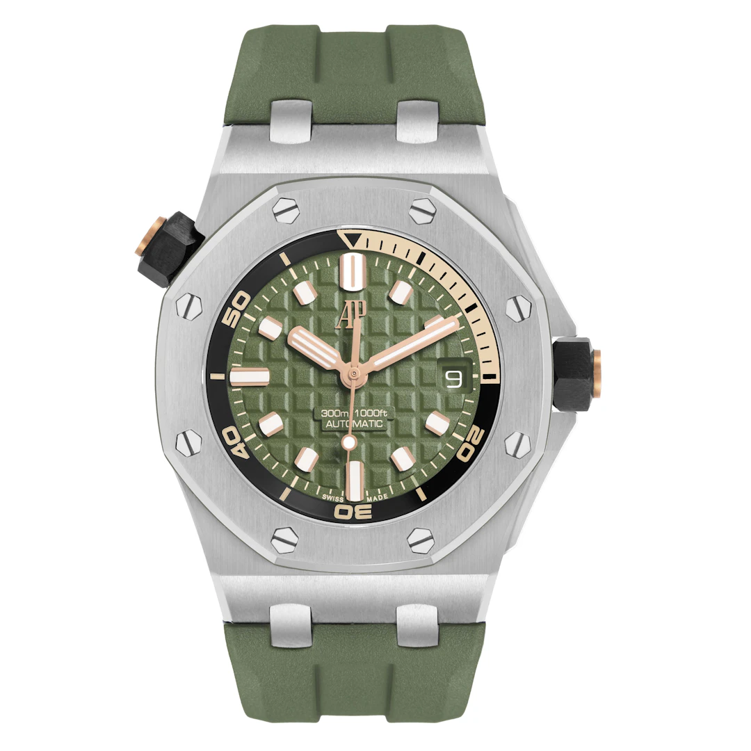 Royal Oak Offshore Diver (Reference 15720ST.OO.A052CA.01) A 42mm stainless