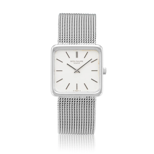 Calatrava (Reference 4222). A white gold mechanical bracelet watch. Circa 1970
