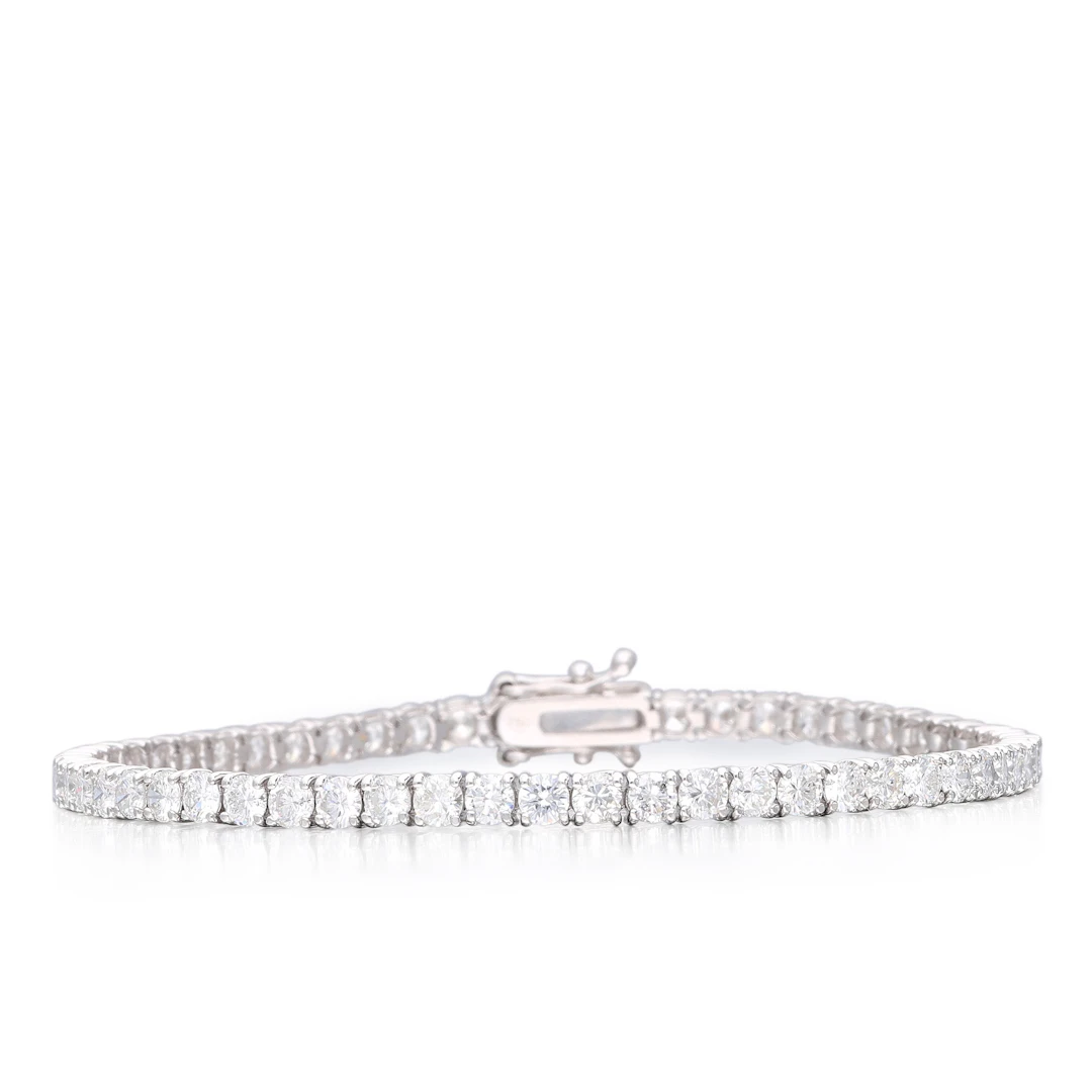 White Gold and 5.50ctw Round Brilliant Cut Diamond Tennis Bracelet