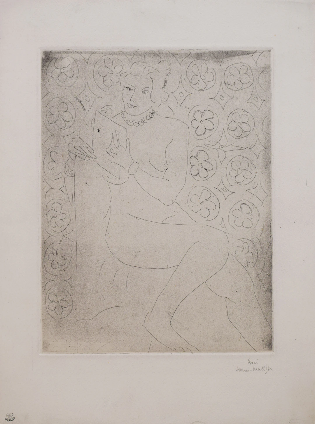 Figure Reading, in Front of Moucharaby | Figure Lisant, Fond Moucharabieh
