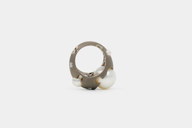 Void Pearl Ring