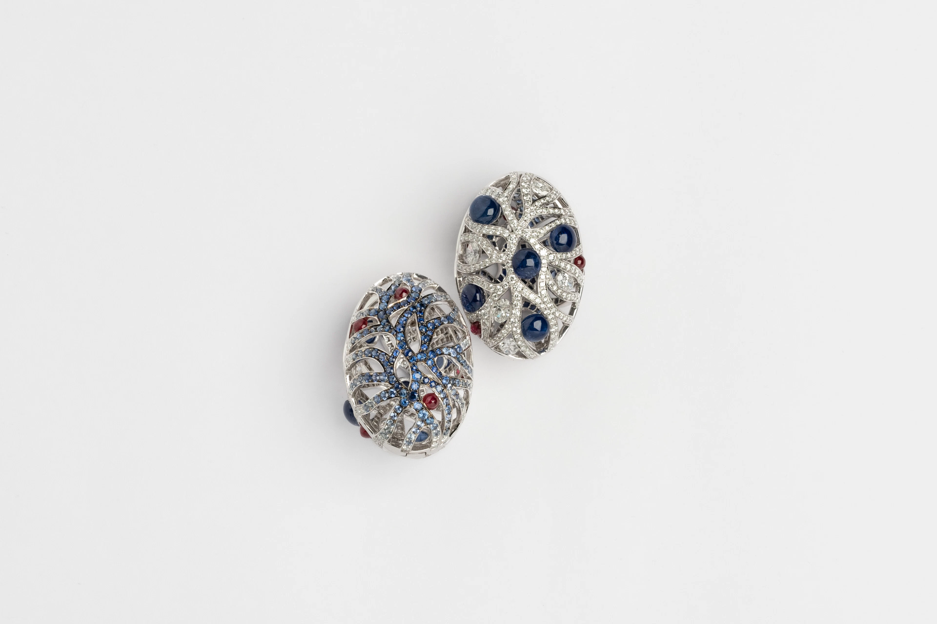 Bleeding Tooth Oval Earrings