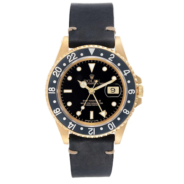 GMT-Master II (Reference 16718). A 40mm yellow gold automatic wristwatch