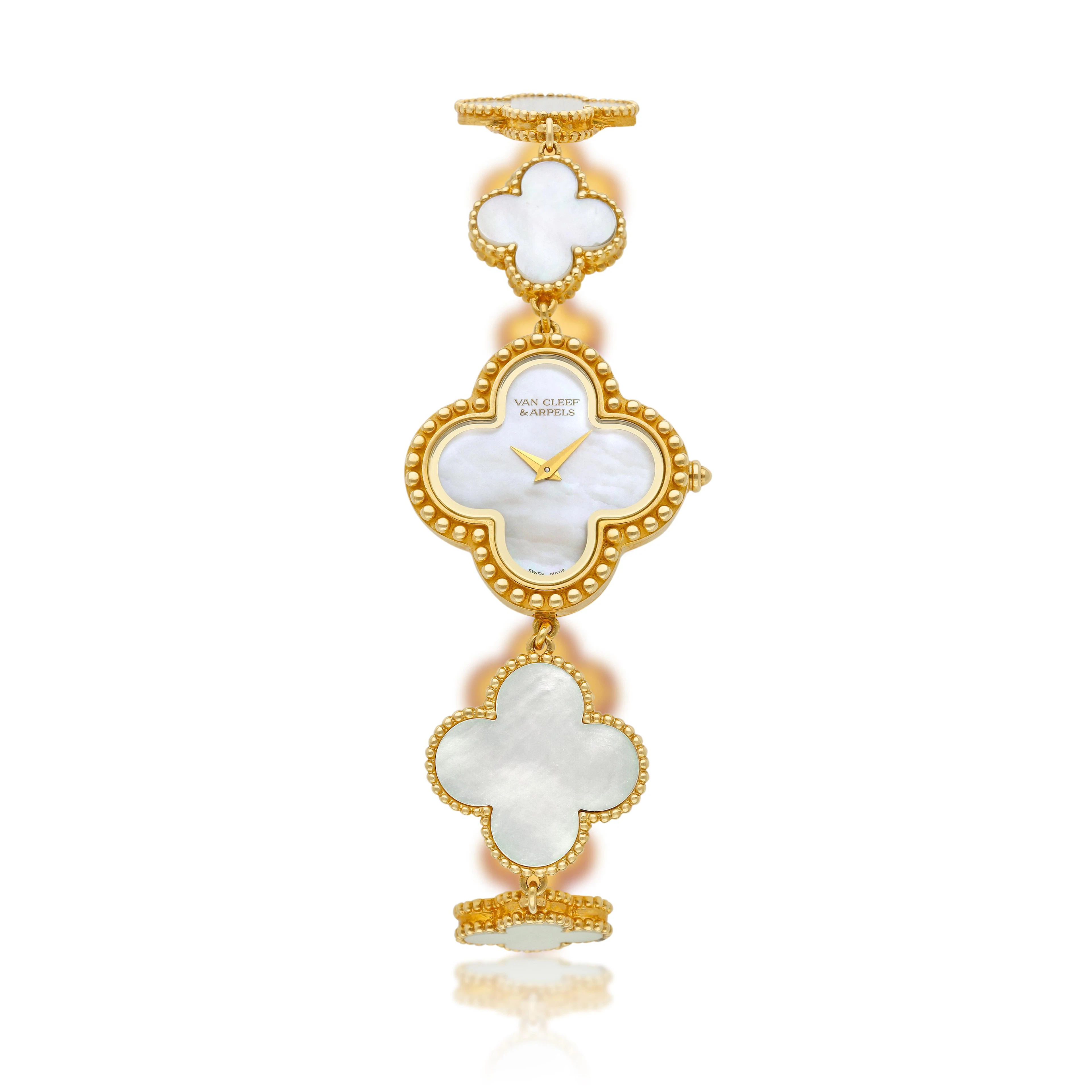 Sweet Alhambra (Reference VCARD68000). A yellow gold and mother-of-pearl-set