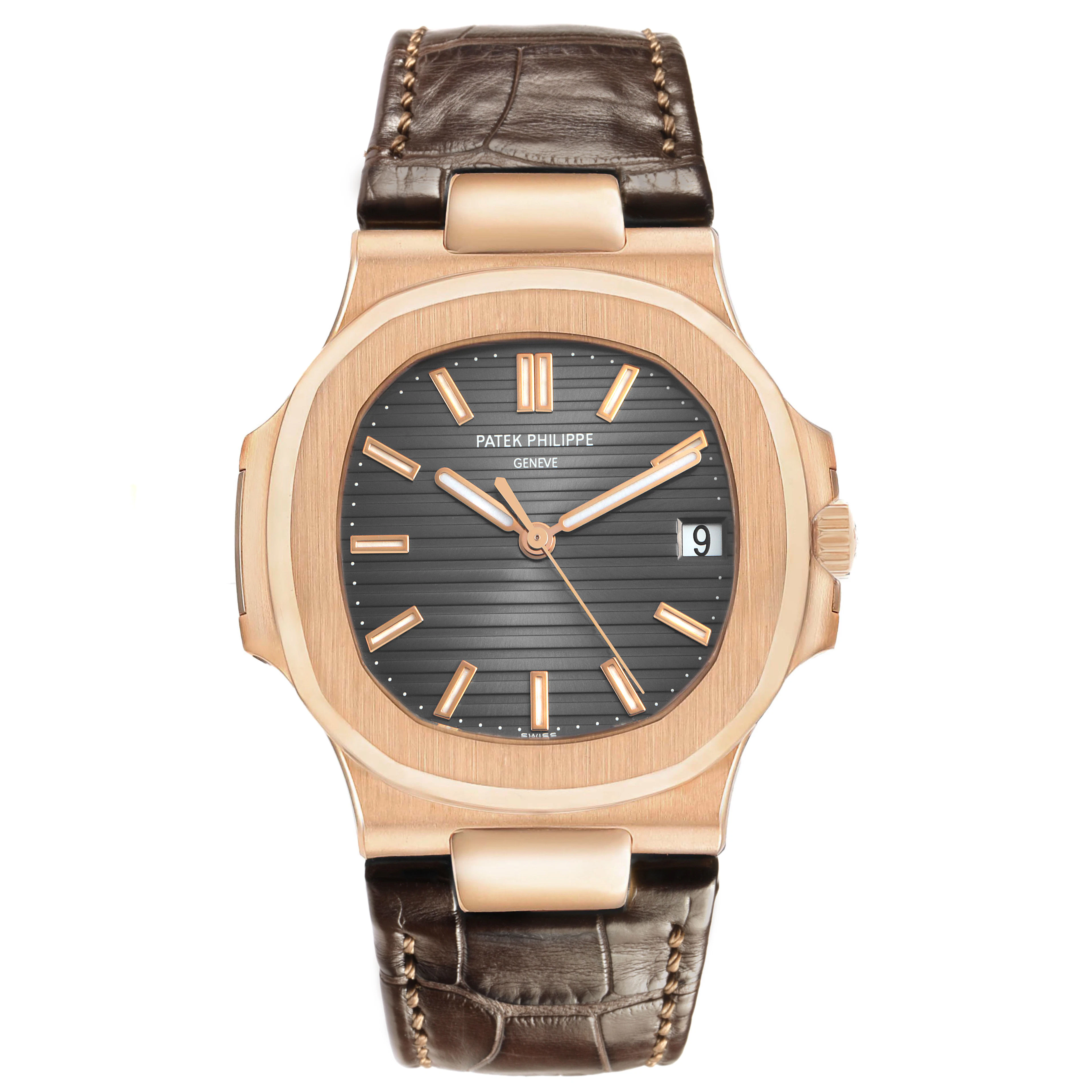 Nautilus (Reference 5711R-001). A 43mm rose gold automatic wristwatch