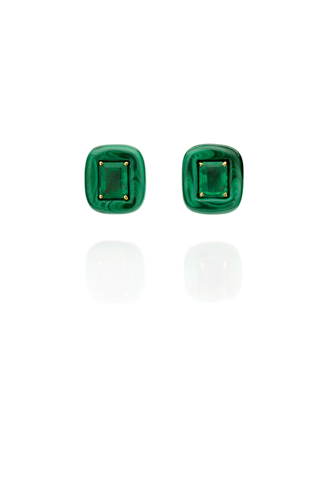 Exclusive | High Surround Emerald Studs