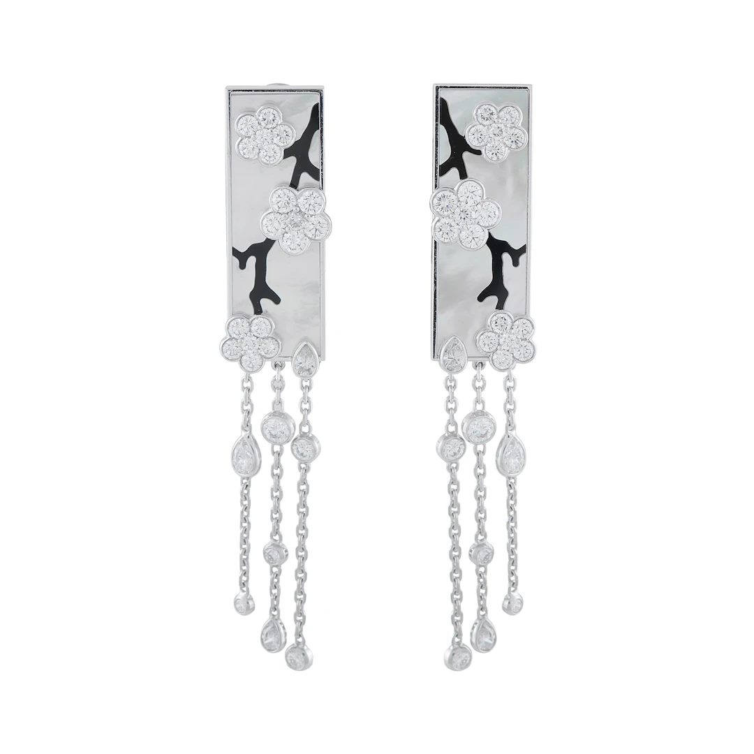 White Gold, Onyx, Mother of Pearl and Diamond Miroir Des Eaux Earclips