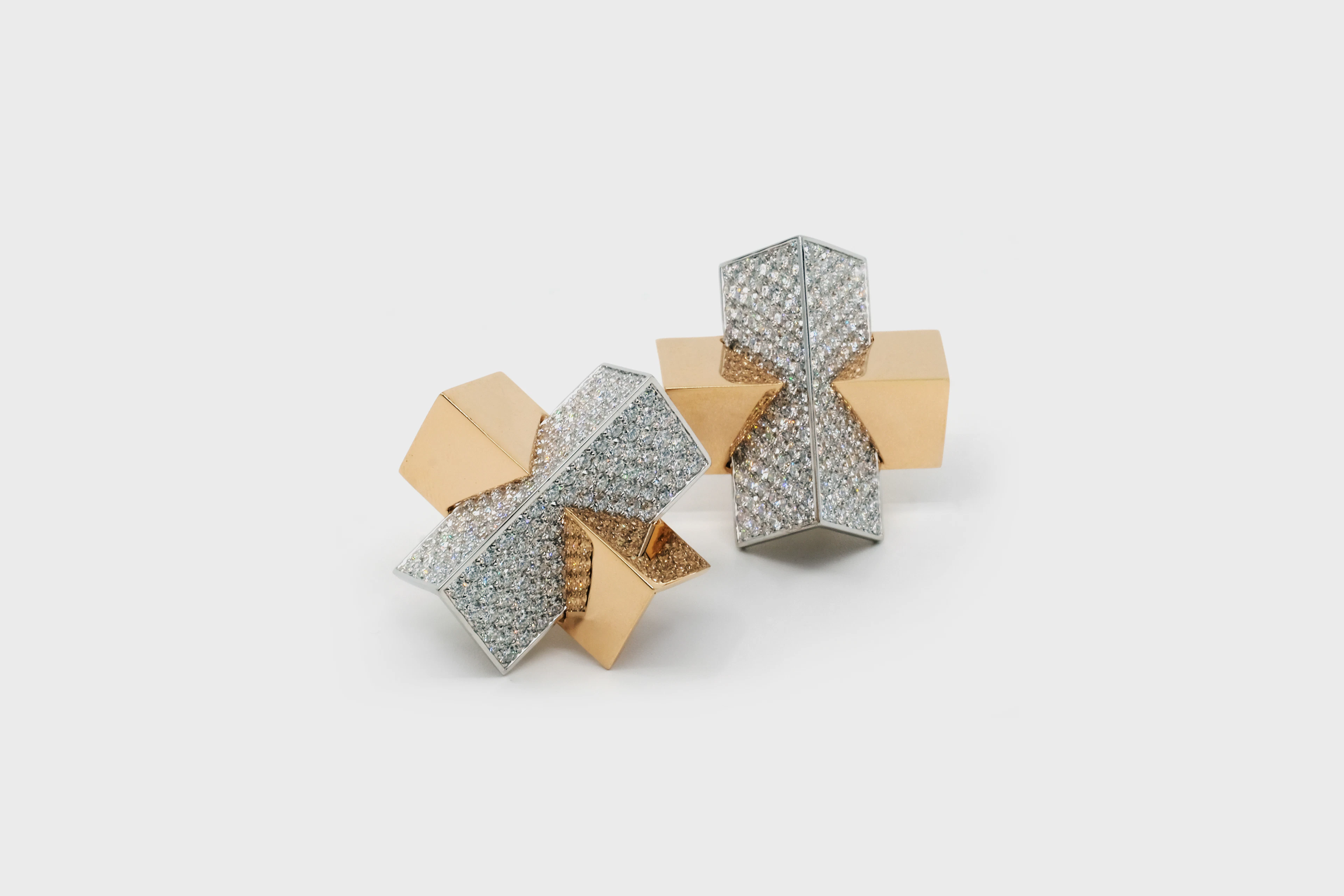 Intersecting Digna Earrings