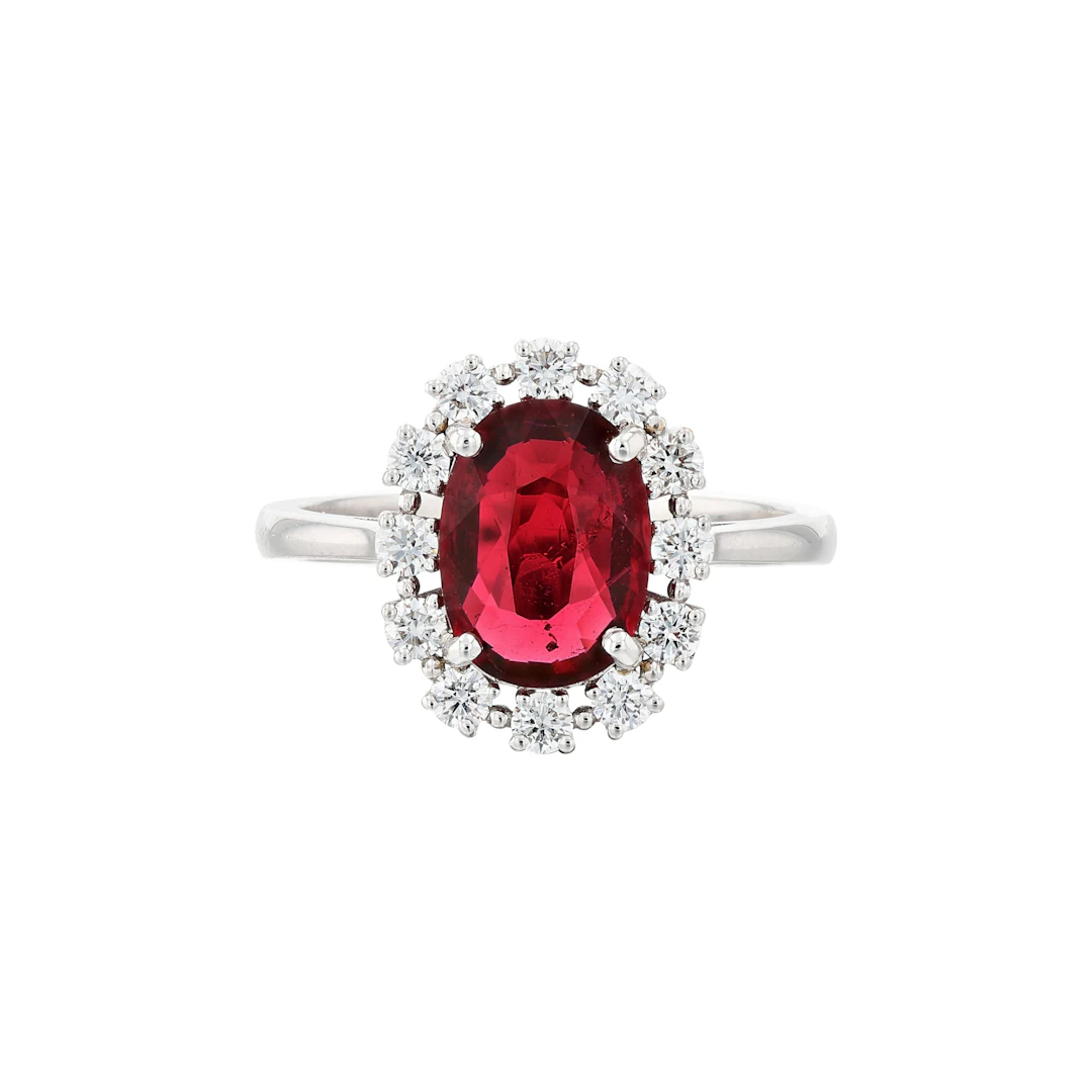 Bague spinelle et diamants | Spinel and diamond ring