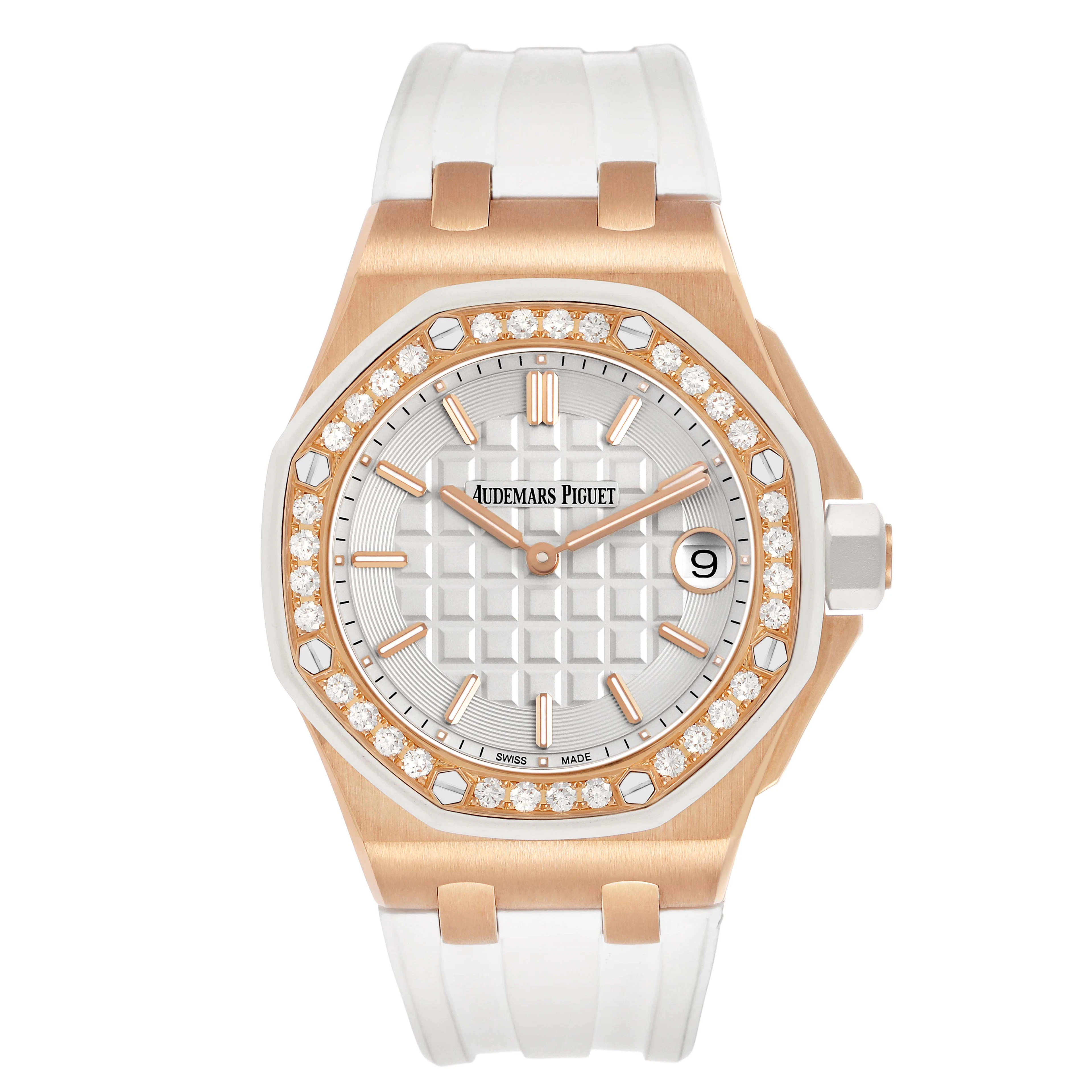 Royal Oak Offshore (Reference 67540OK.ZZ.A010CA.01). A 37mm rose gold