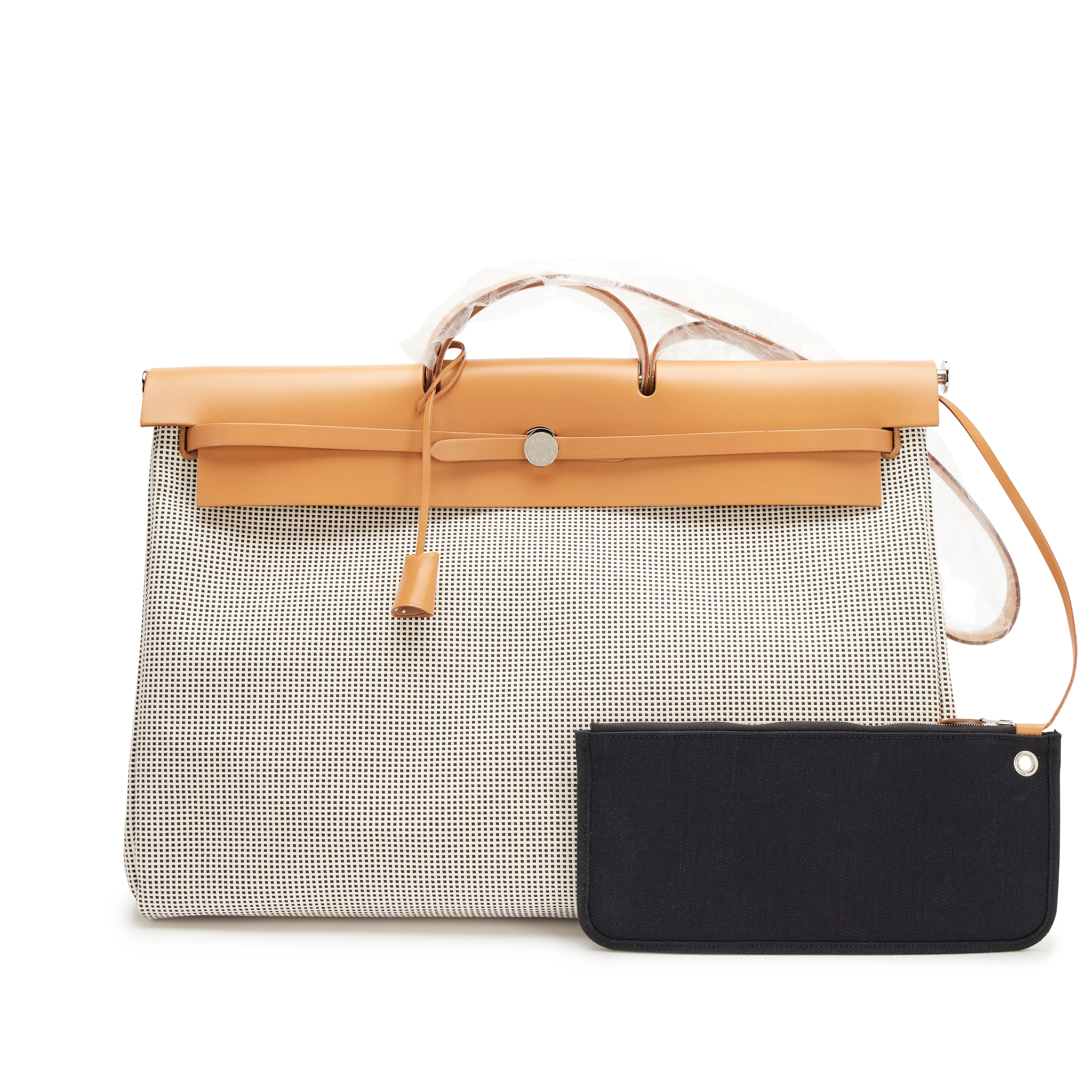 Ecru, Blanc and Black Quadrille Toile and Naturel Sable Hunter Herbag